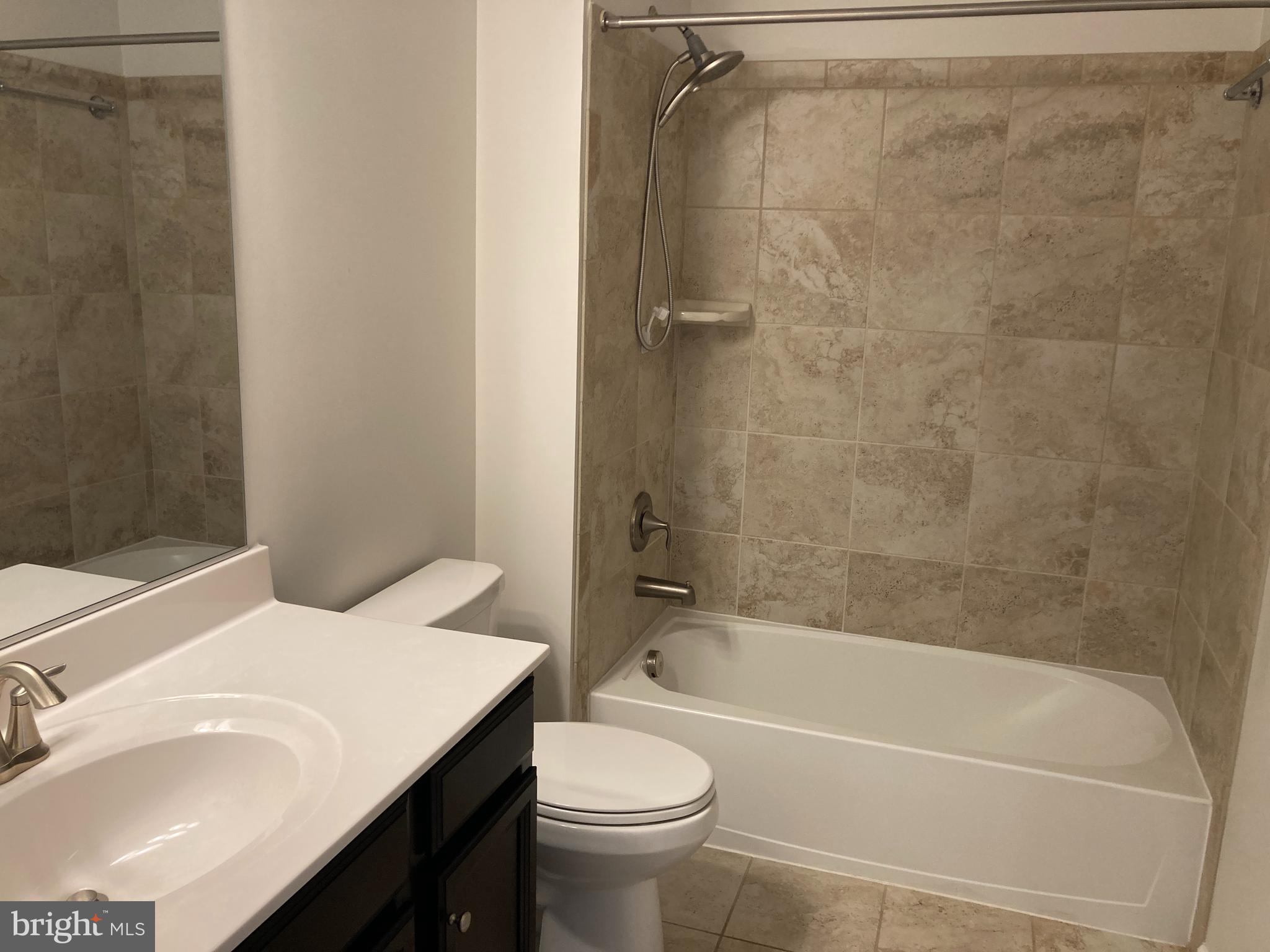 KINCORA - Residential Lease