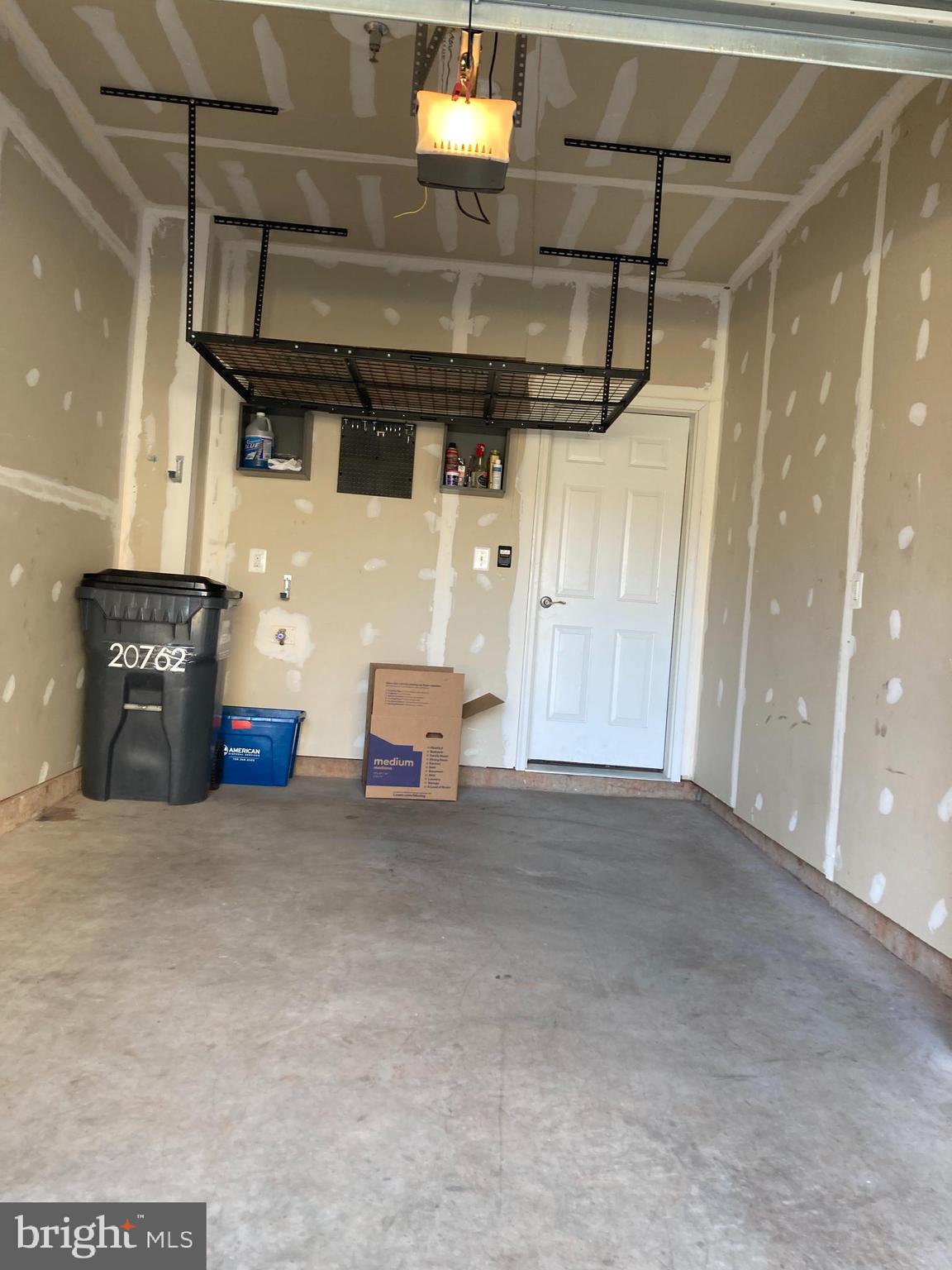 KINCORA - Residential Lease