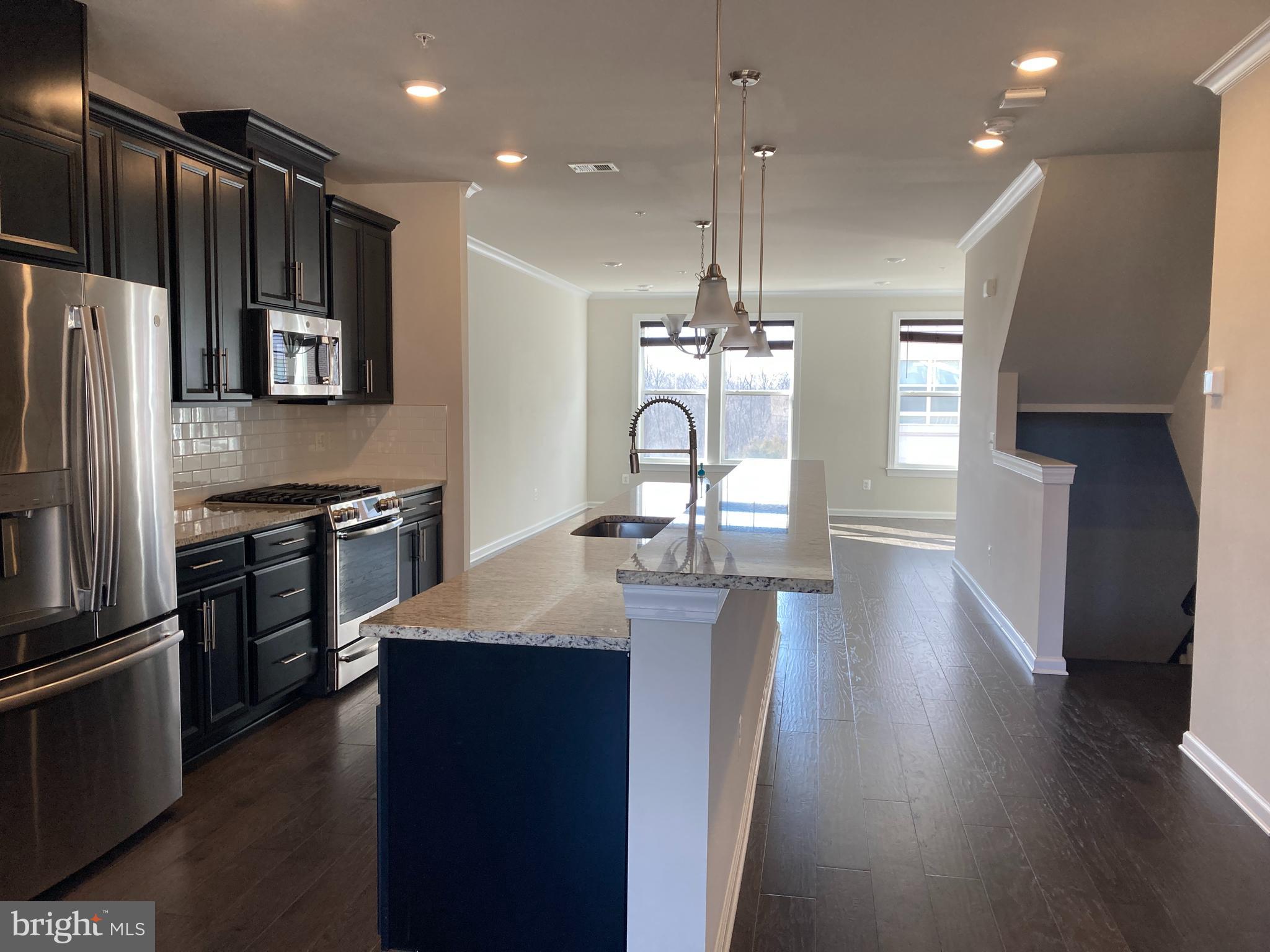 KINCORA - Residential Lease
