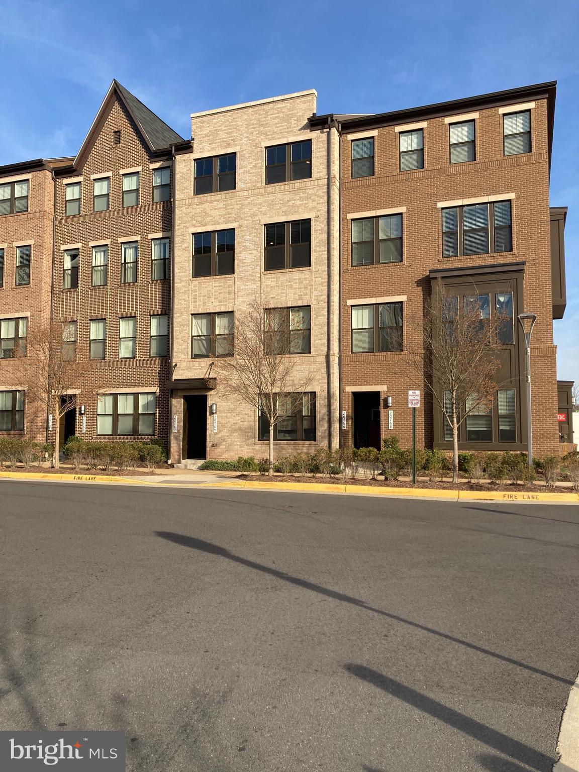 KINCORA - Residential Lease