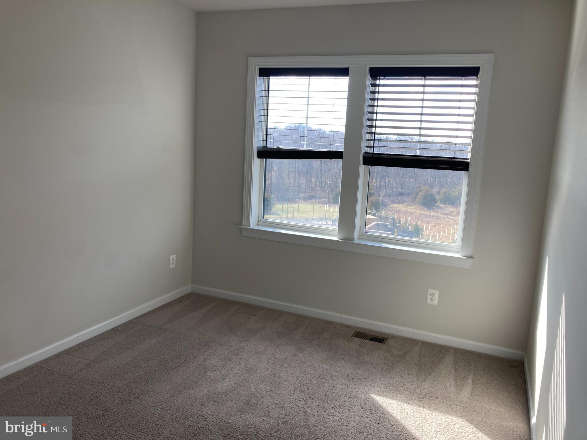 KINCORA - Residential Lease