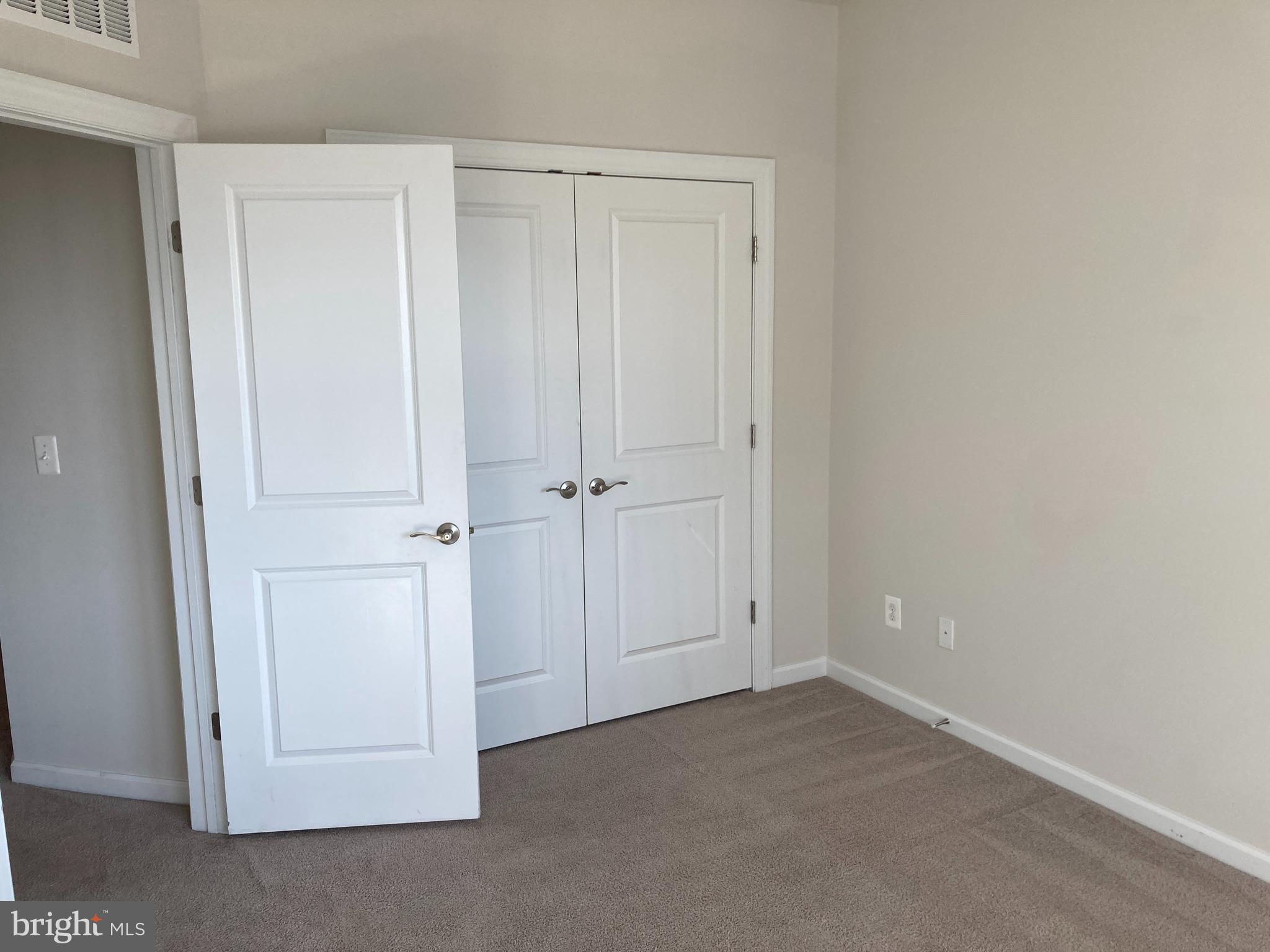 KINCORA - Residential Lease