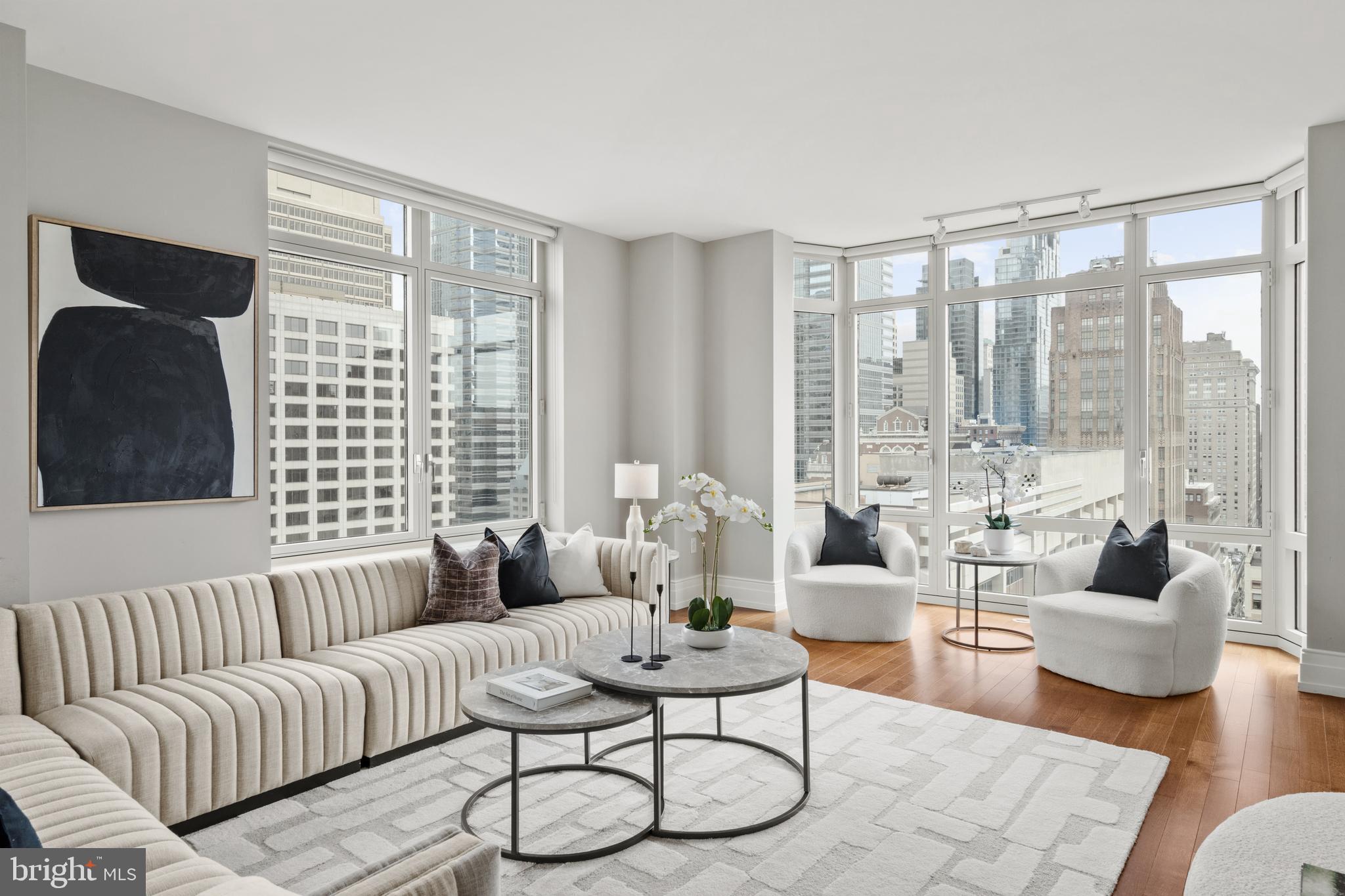 RITTENHOUSE SQUARE - Residential
