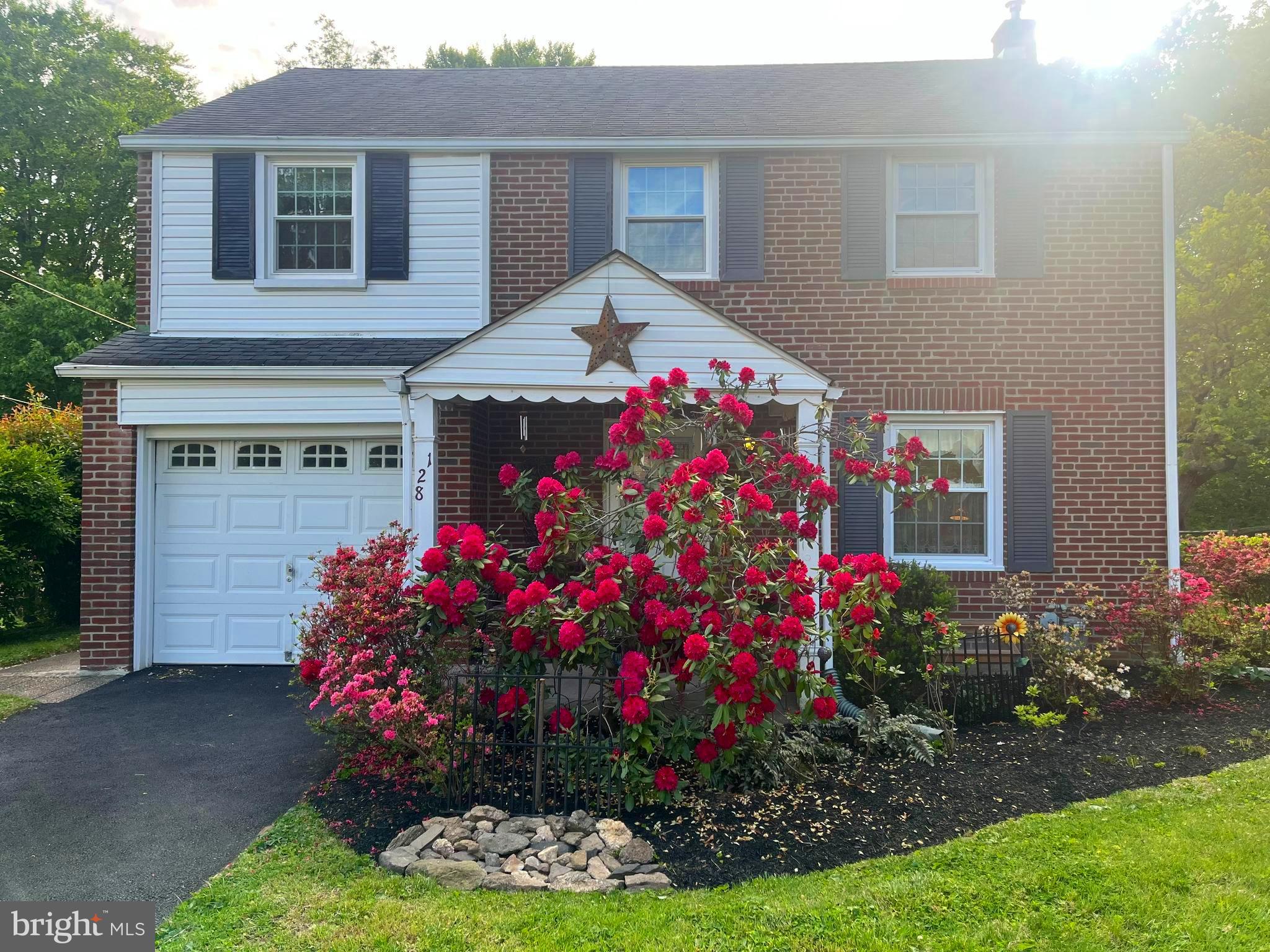 OAK LANE MANOR - Residential