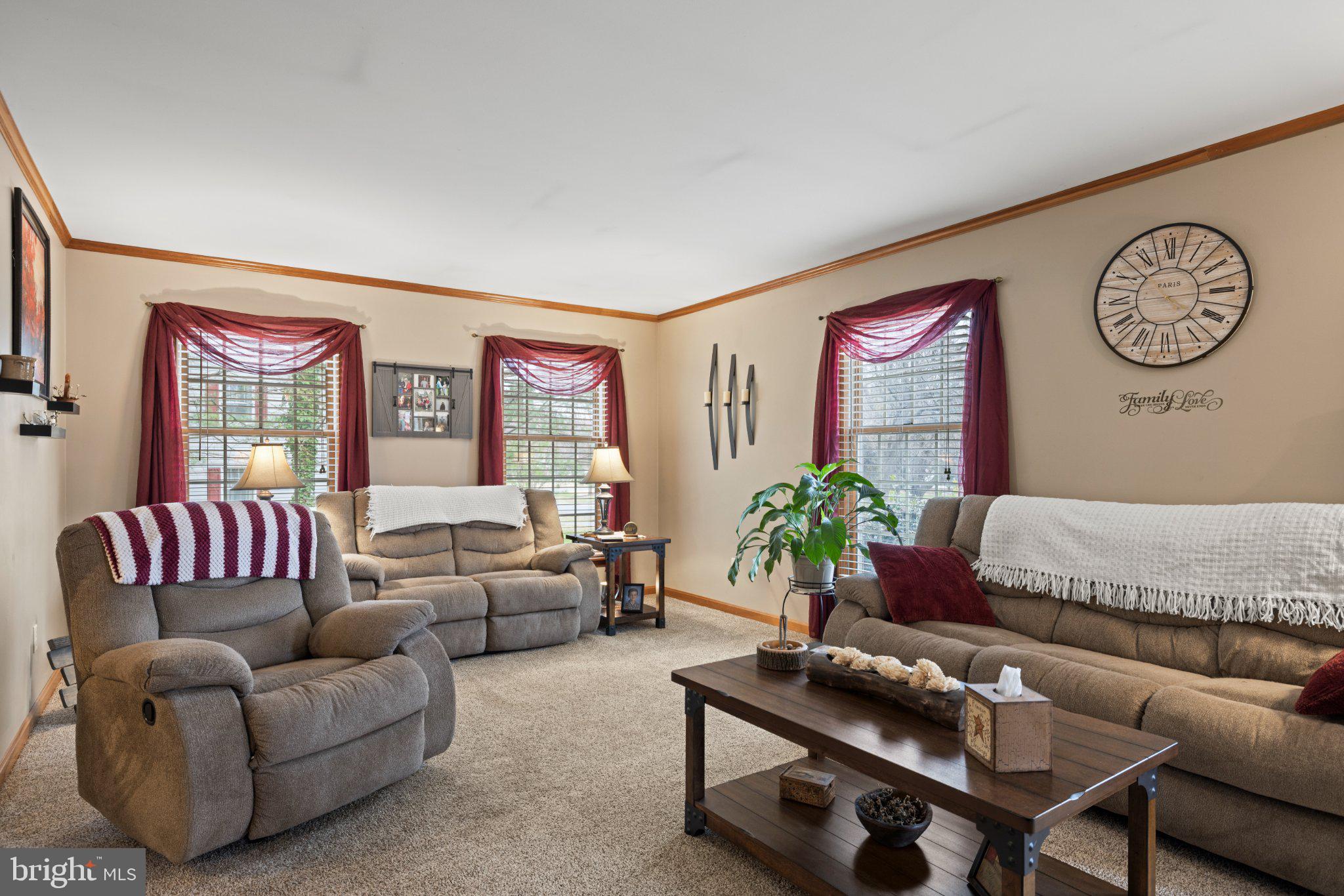 KINGS COURT - Residential