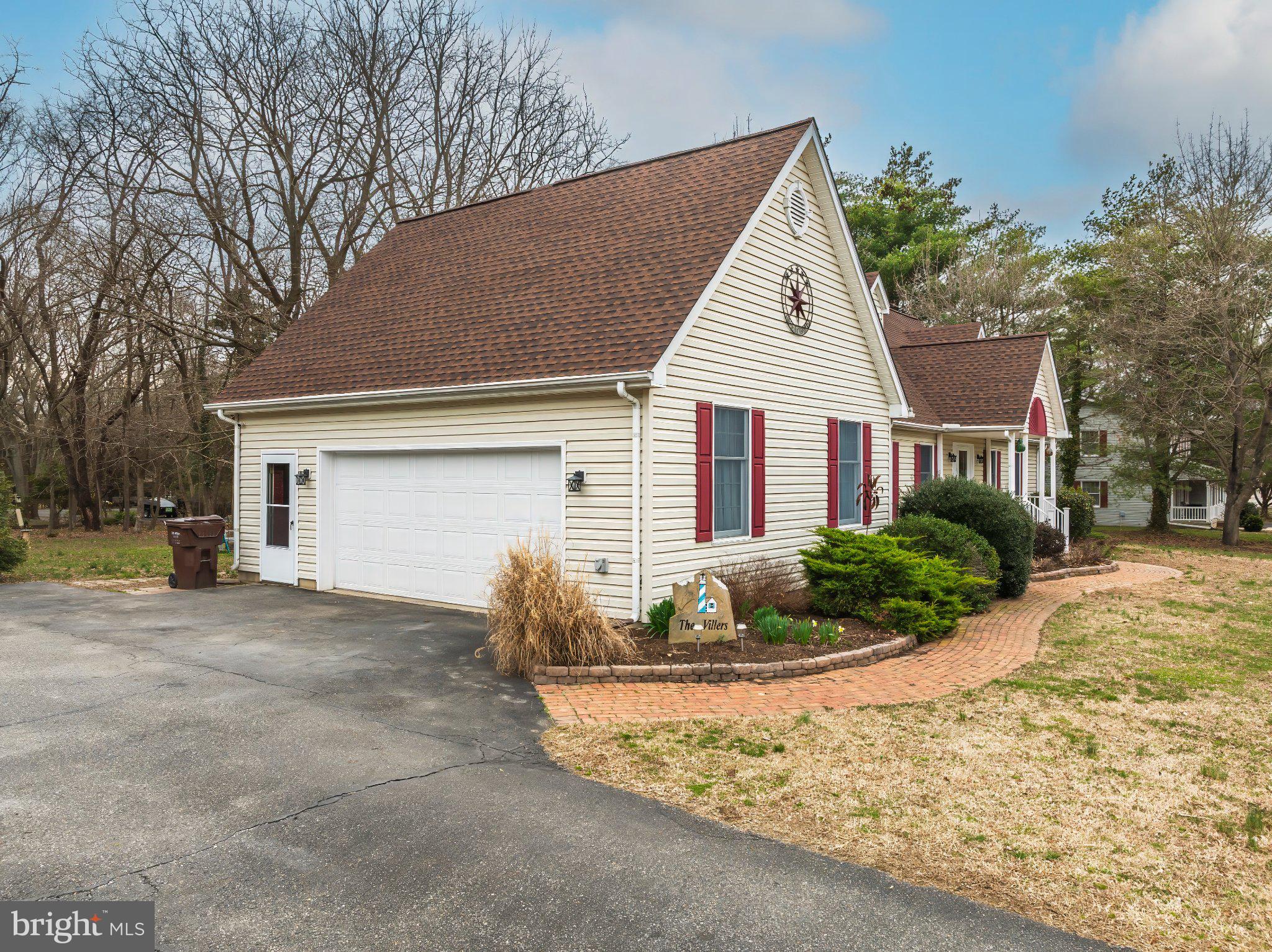KINGS COURT - Residential