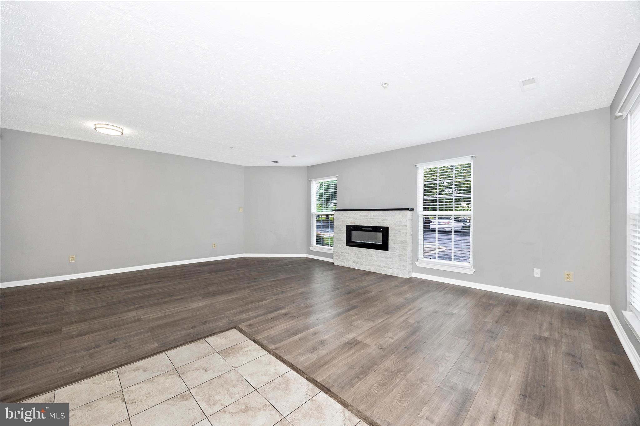 AVINGTON PARK - Residential