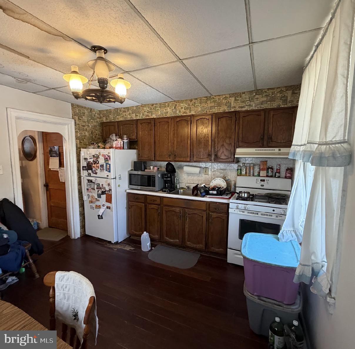 PHILADELPHIA (NORTHEAST) - Residential