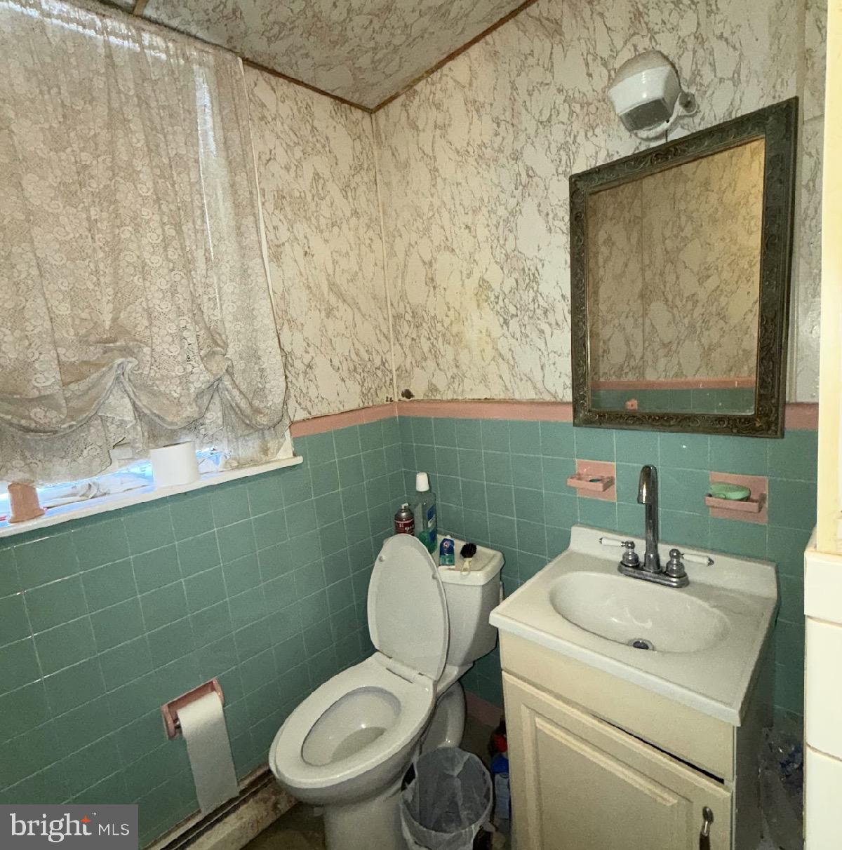 PHILADELPHIA (NORTHEAST) - Residential