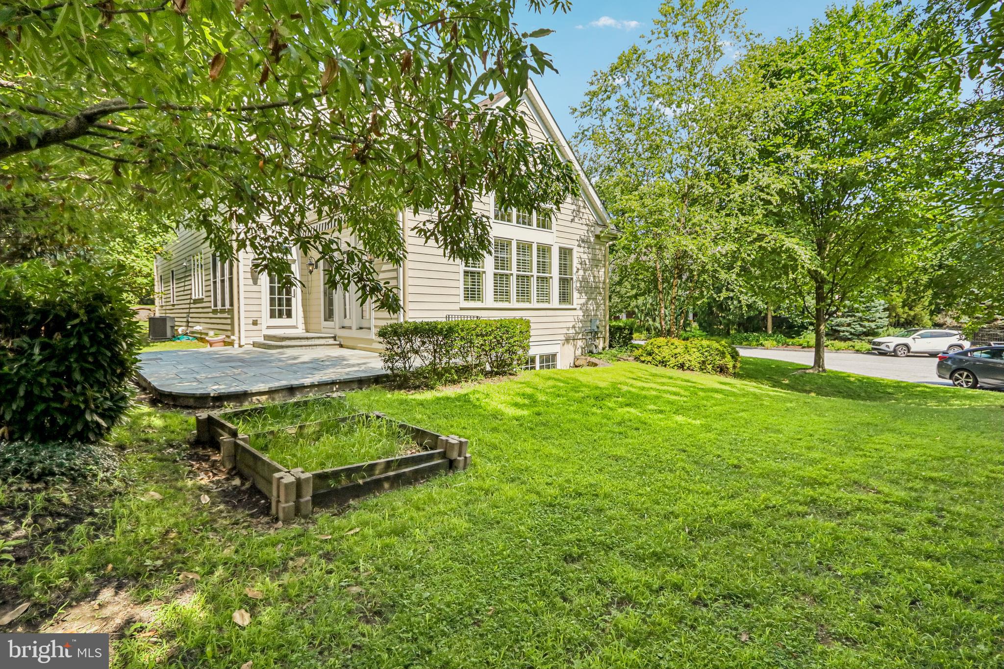 RADNOR WALK - Residential