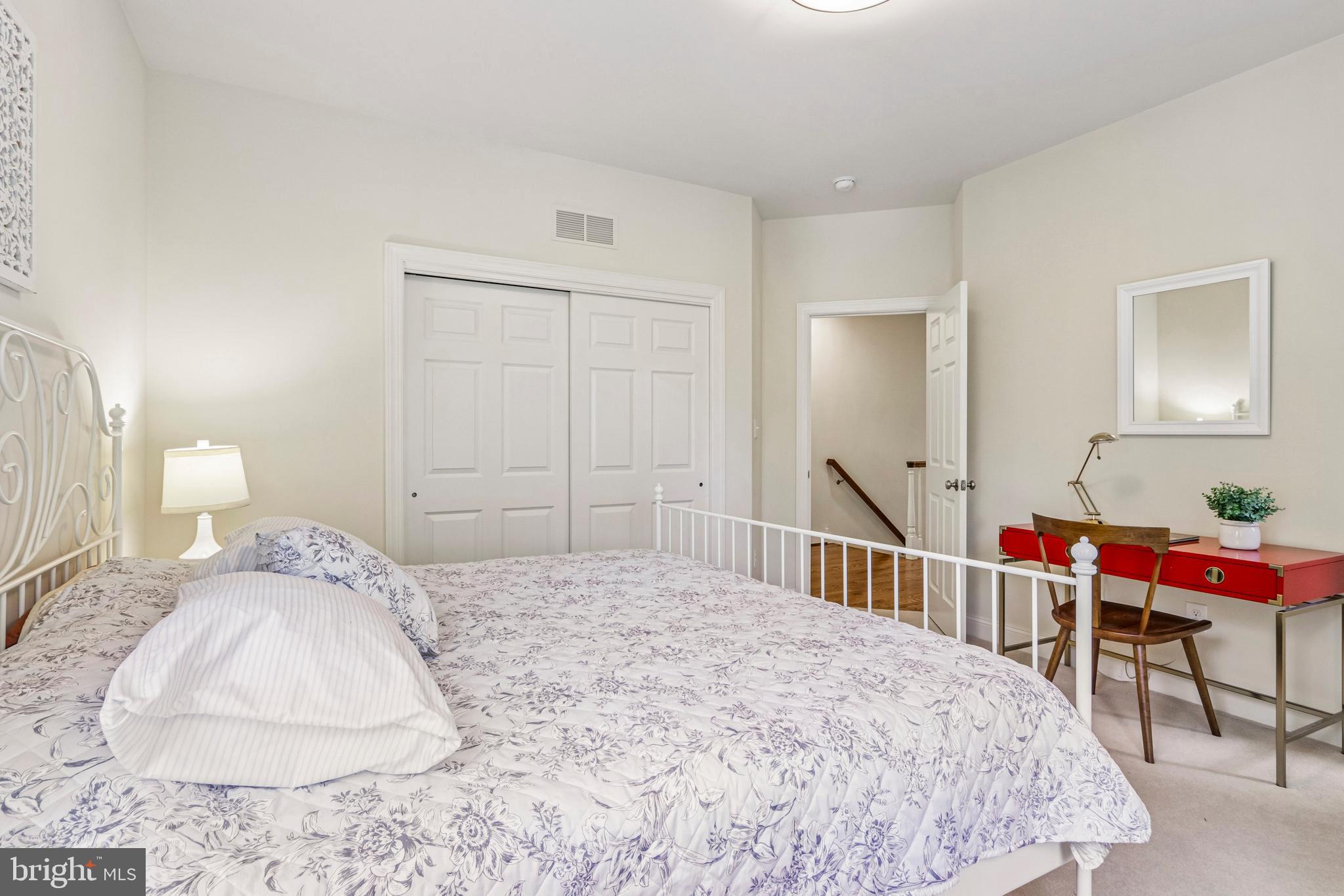 RADNOR WALK - Residential