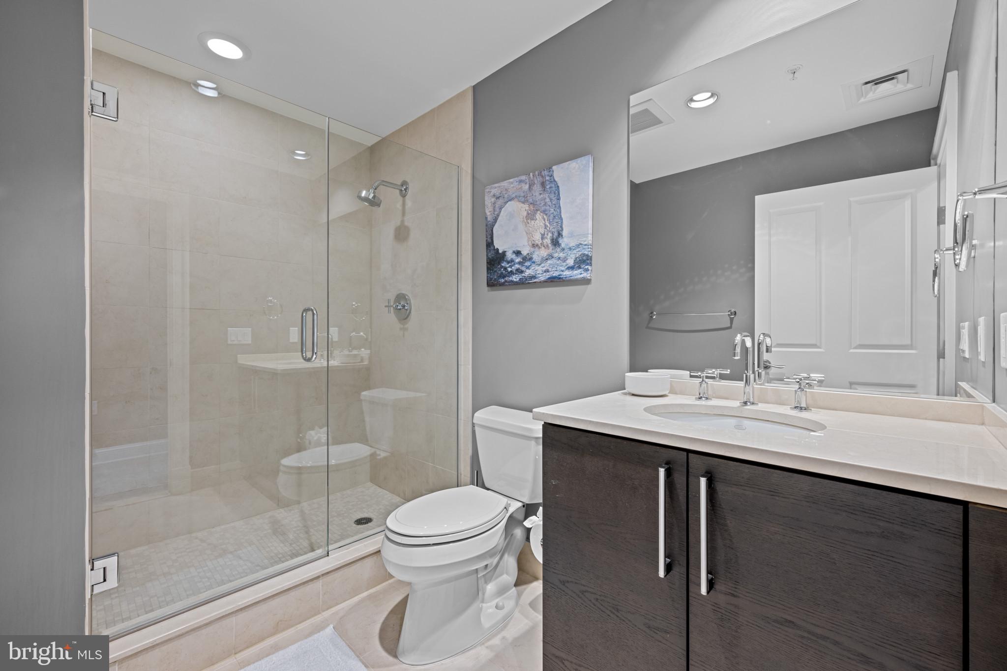 THE RITZ-CARLTON RESIDENCES - Residential