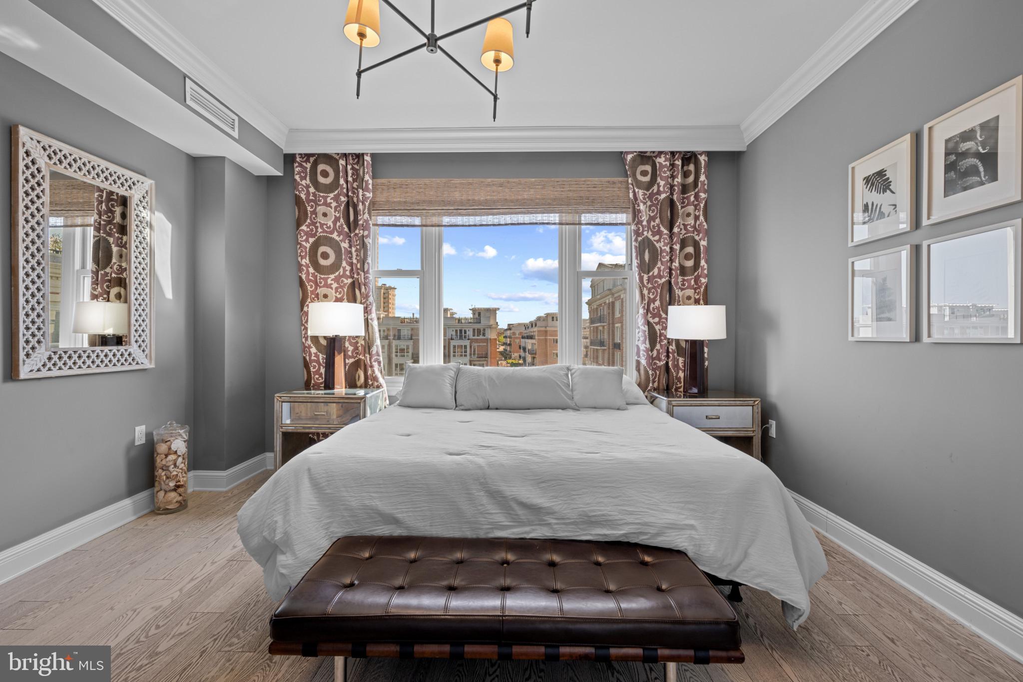 THE RITZ-CARLTON RESIDENCES - Residential