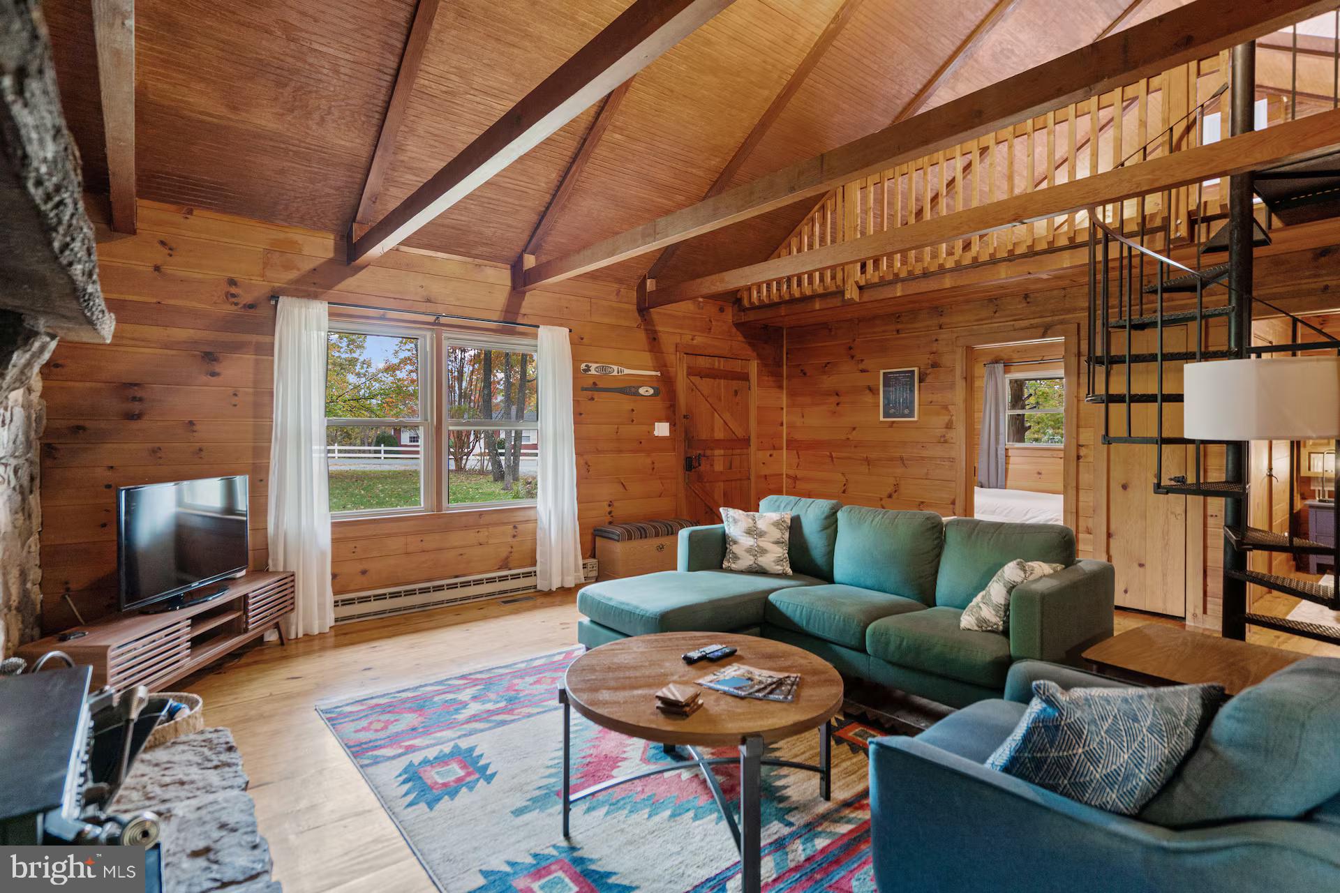 SHAWNEELAND - Residential