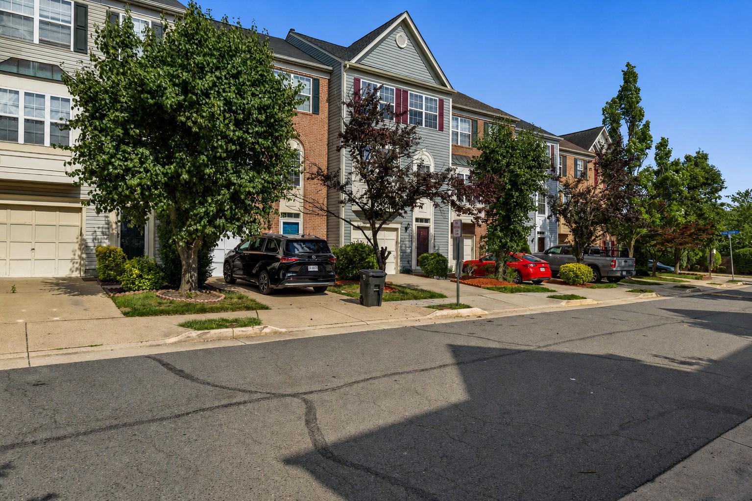 GUNSTON CORNER - Residential