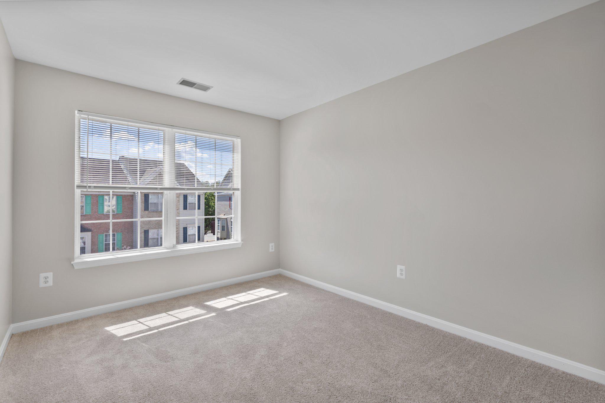 GUNSTON CORNER - Residential