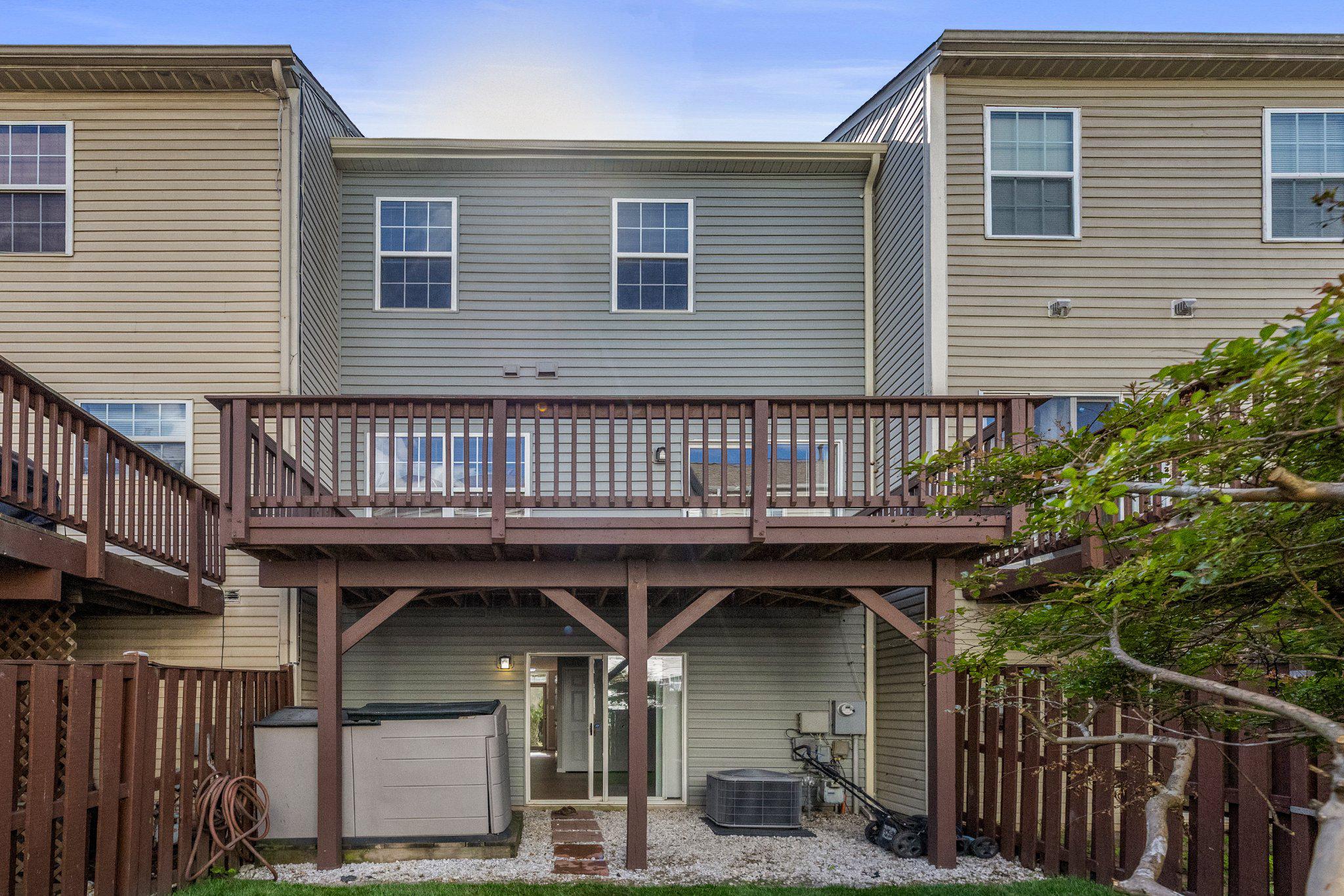 GUNSTON CORNER - Residential