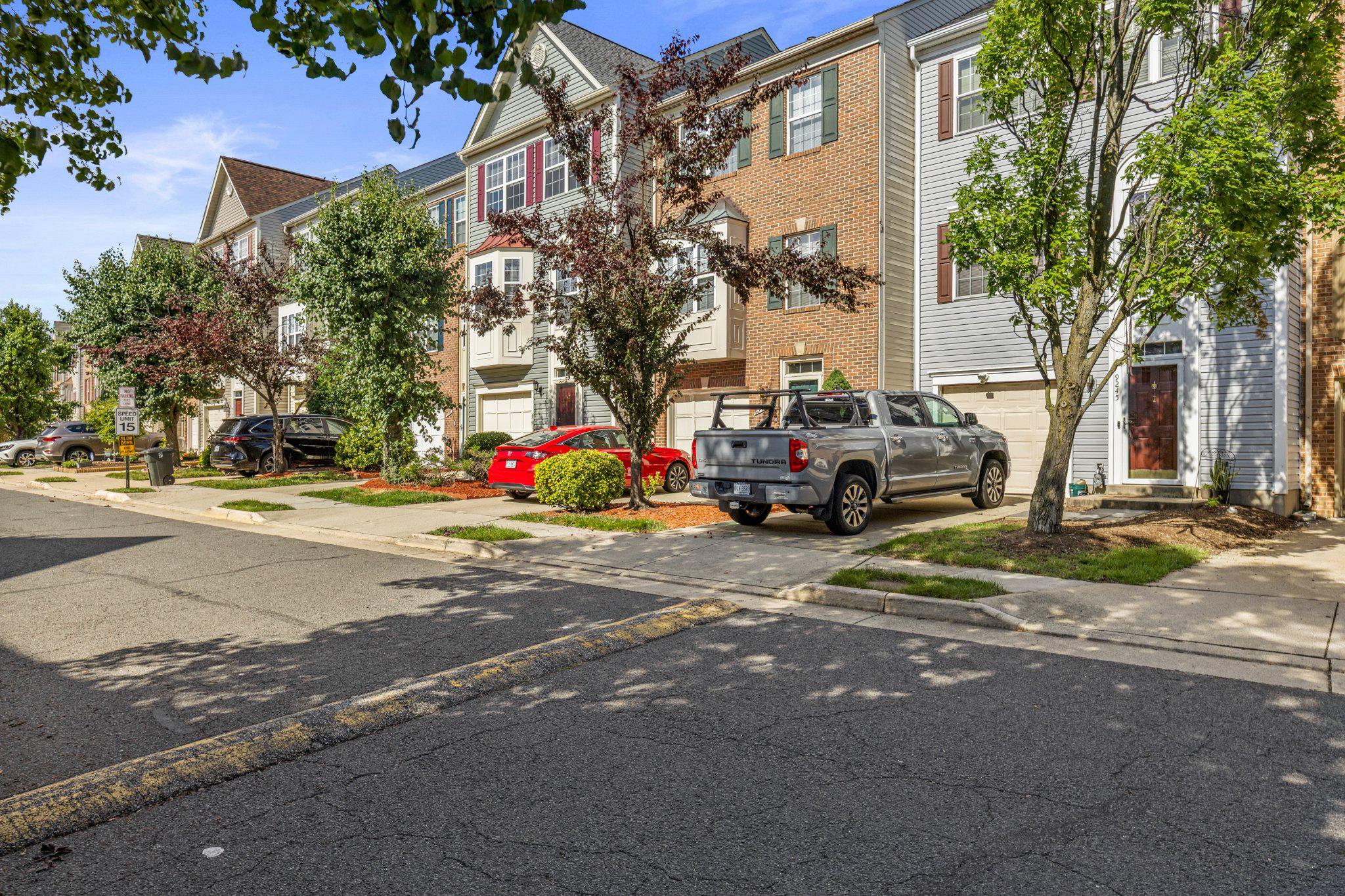 GUNSTON CORNER - Residential