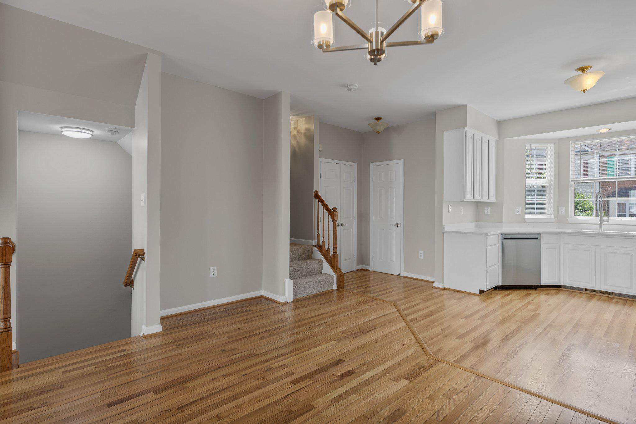 GUNSTON CORNER - Residential