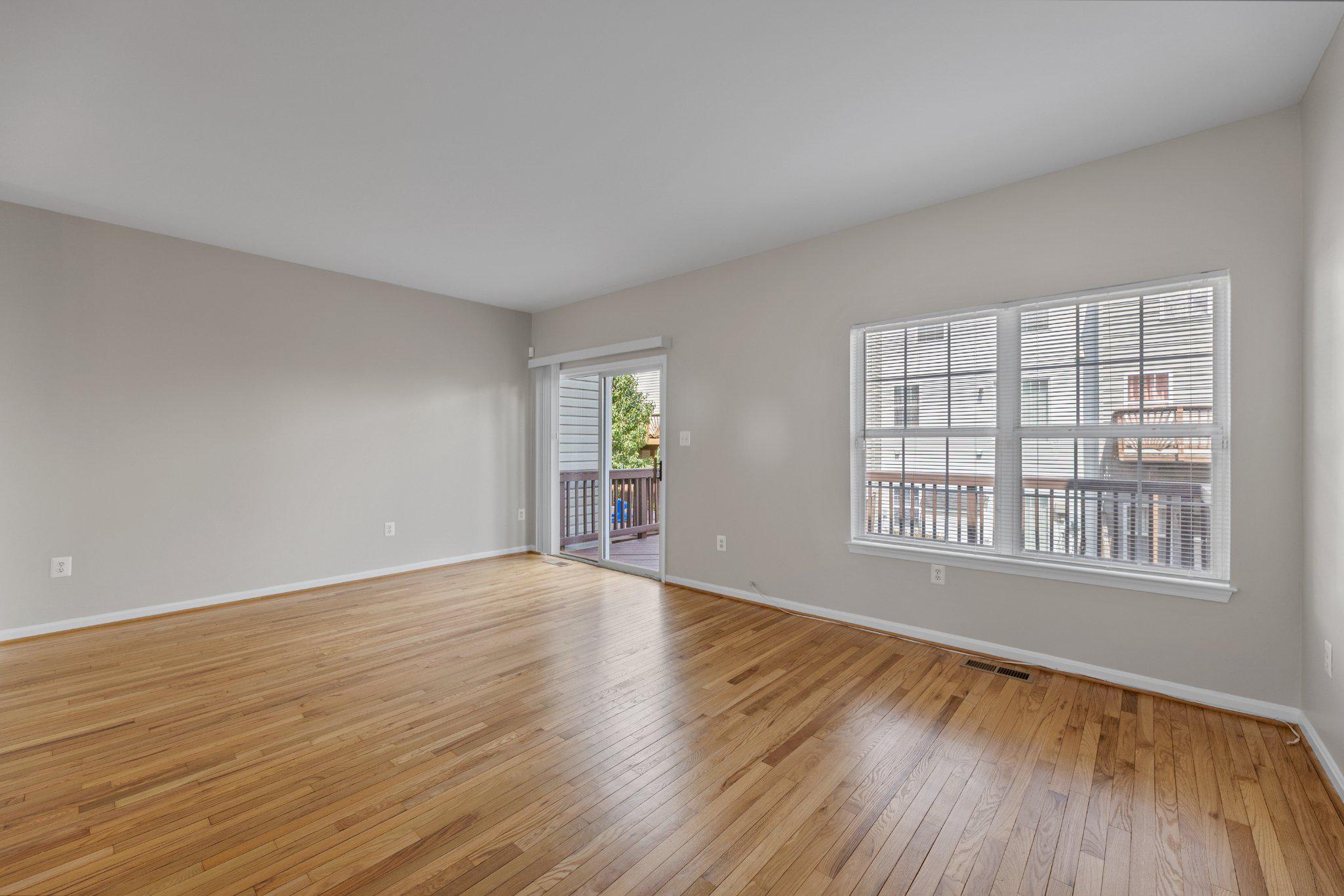 GUNSTON CORNER - Residential
