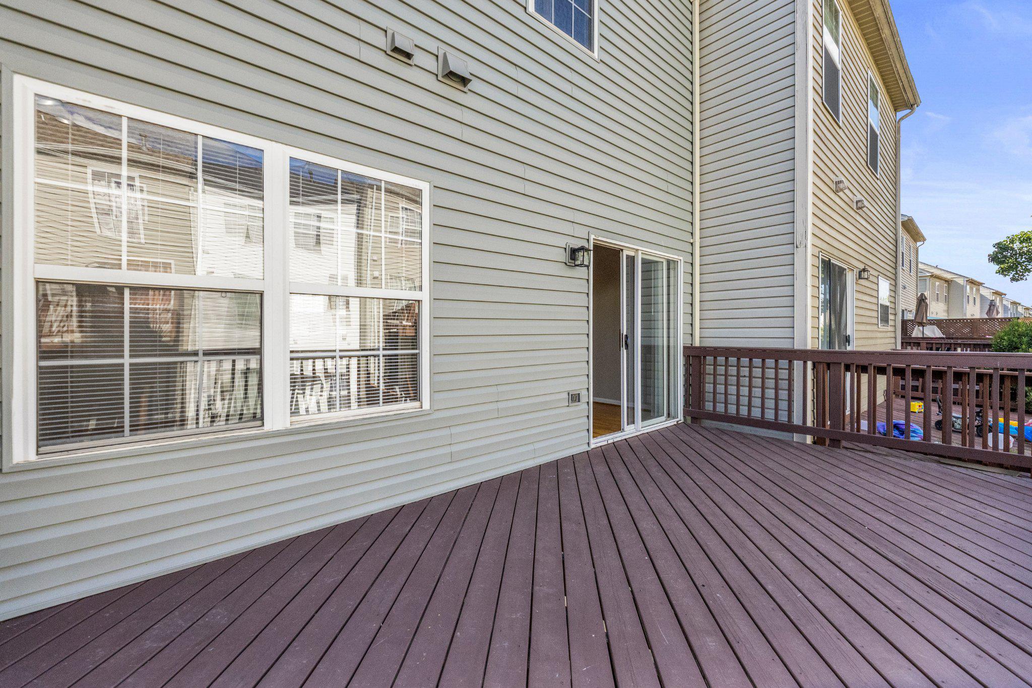GUNSTON CORNER - Residential