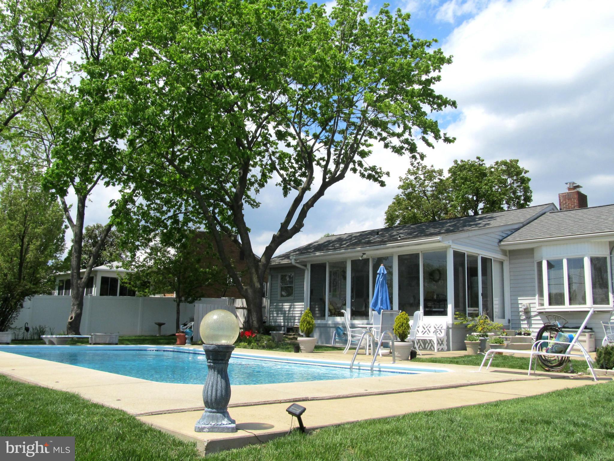 ARUNDEL HILLS - Residential