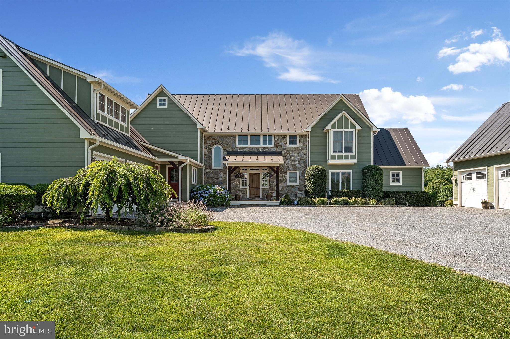 WATERFIELD HAMLET - Farm