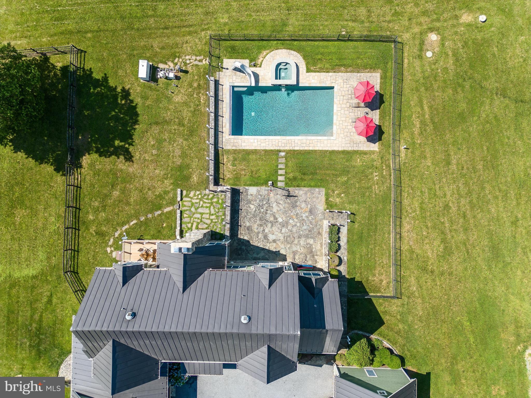 WATERFIELD HAMLET - Farm