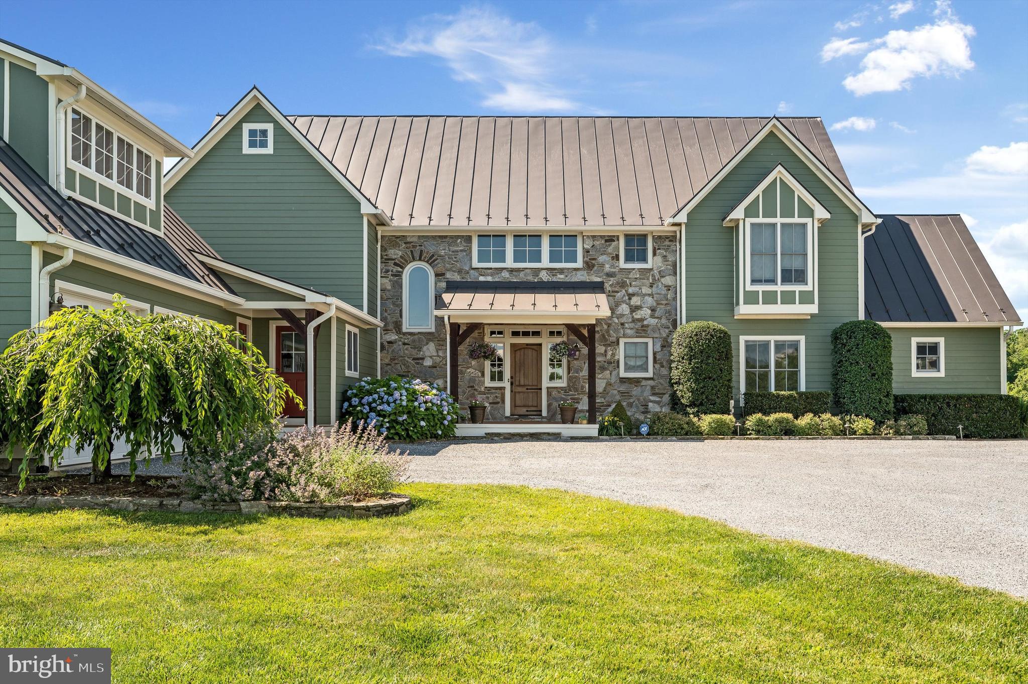 WATERFIELD HAMLET - Farm