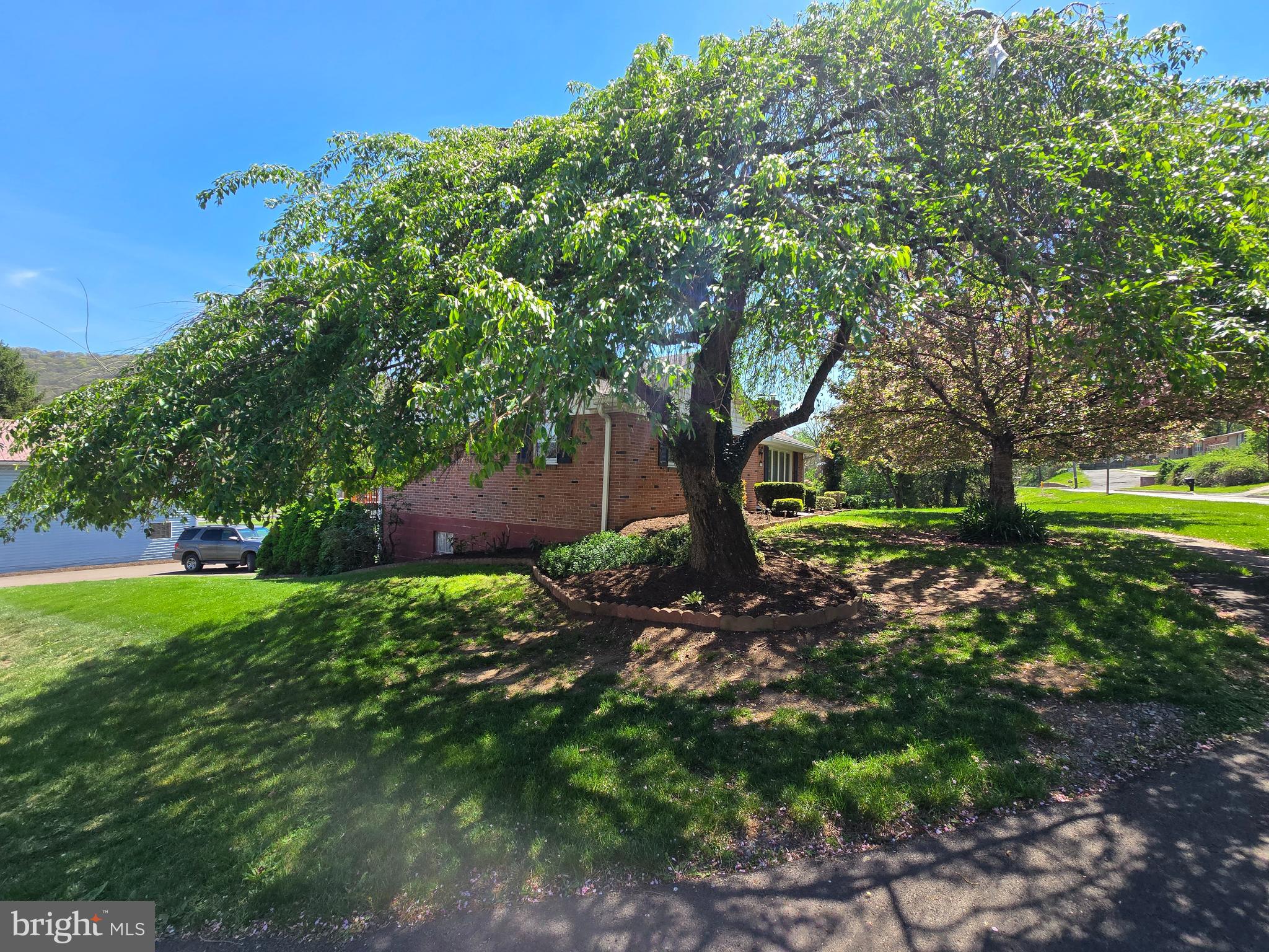 BOWLING GREEN - Residential