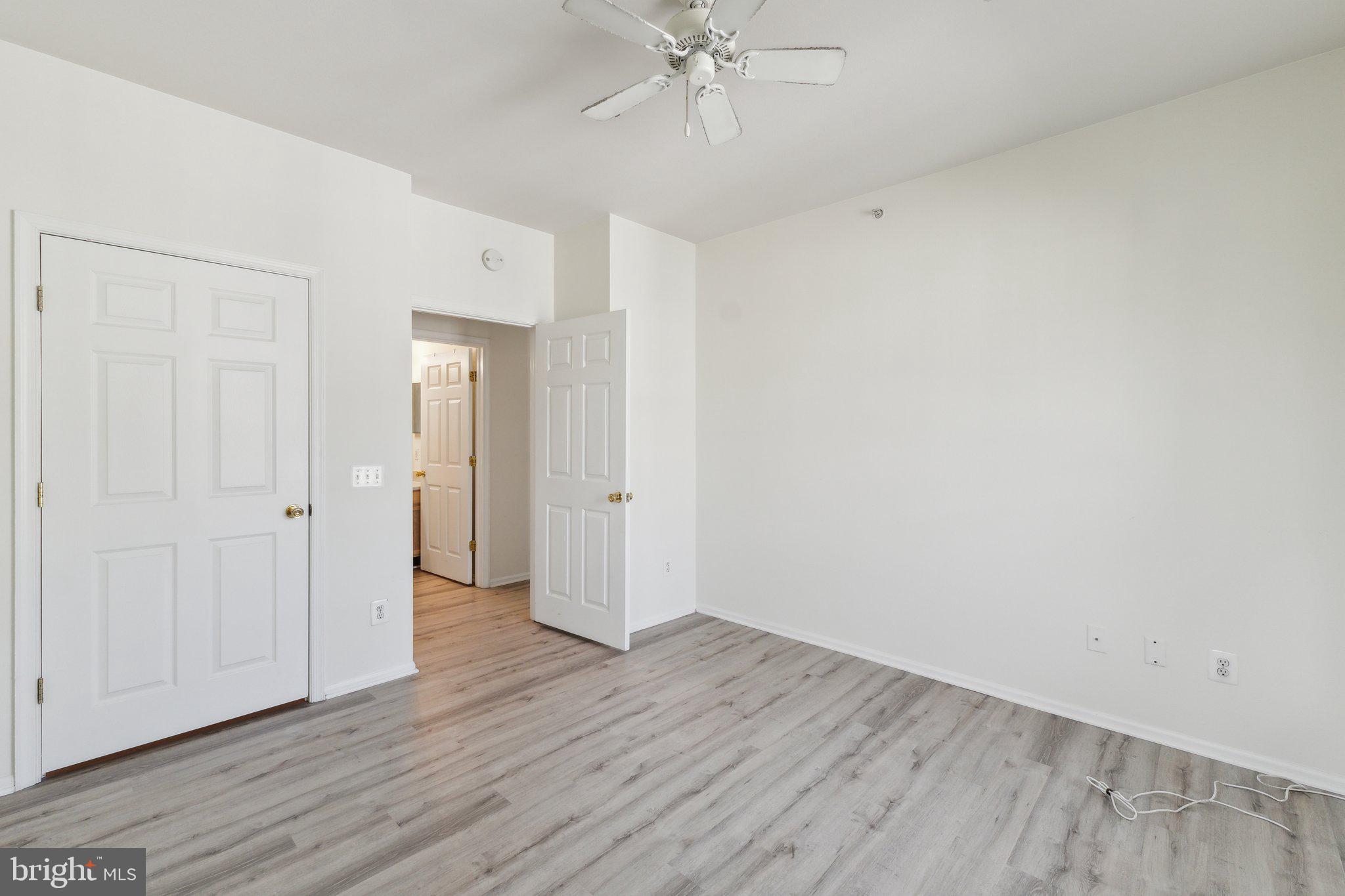 GATES OF MCLEAN - Residential Lease