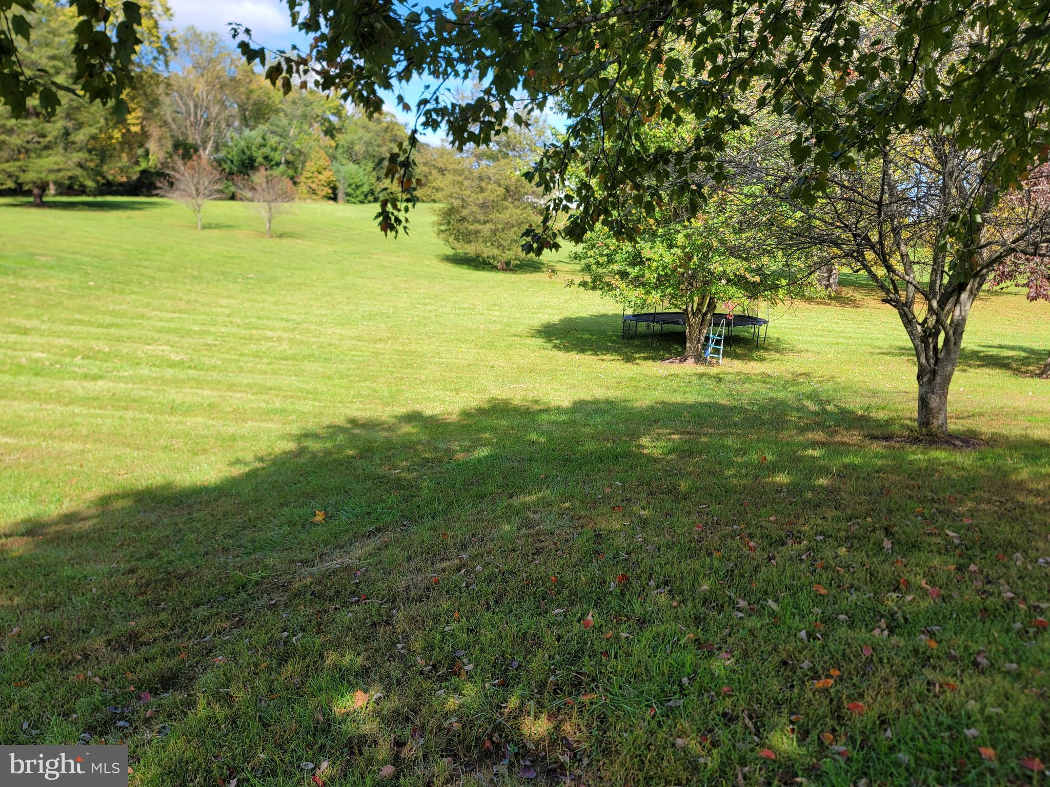 ROBEYS MEADOW - Residential Lease