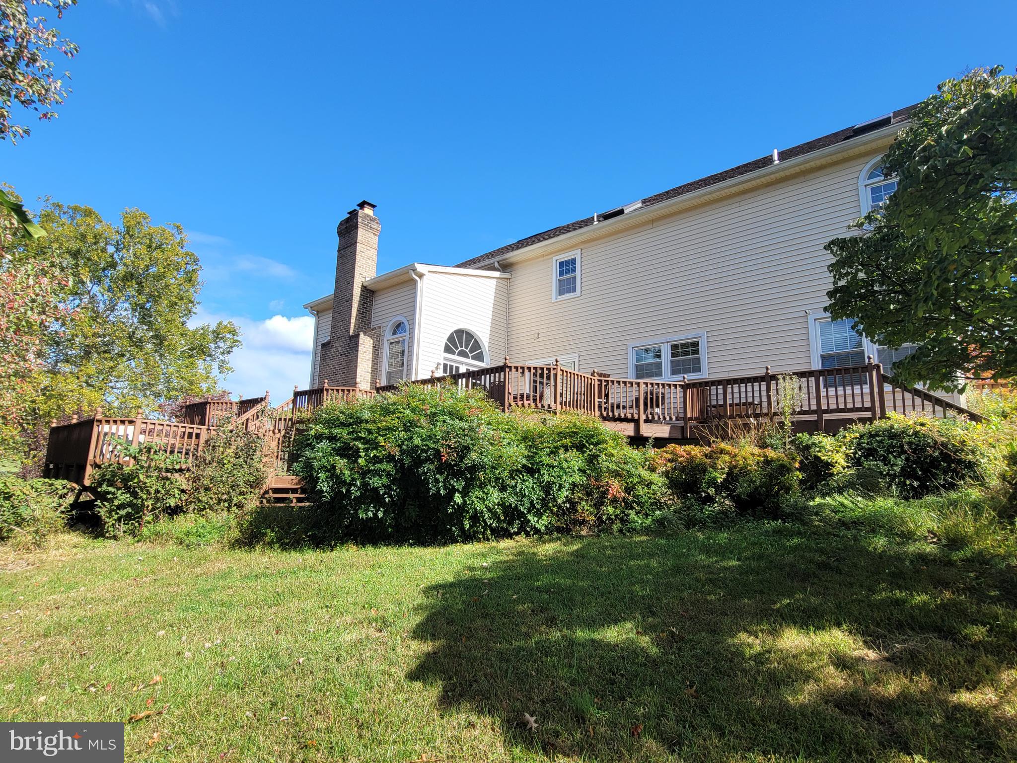 ROBEYS MEADOW - Residential Lease