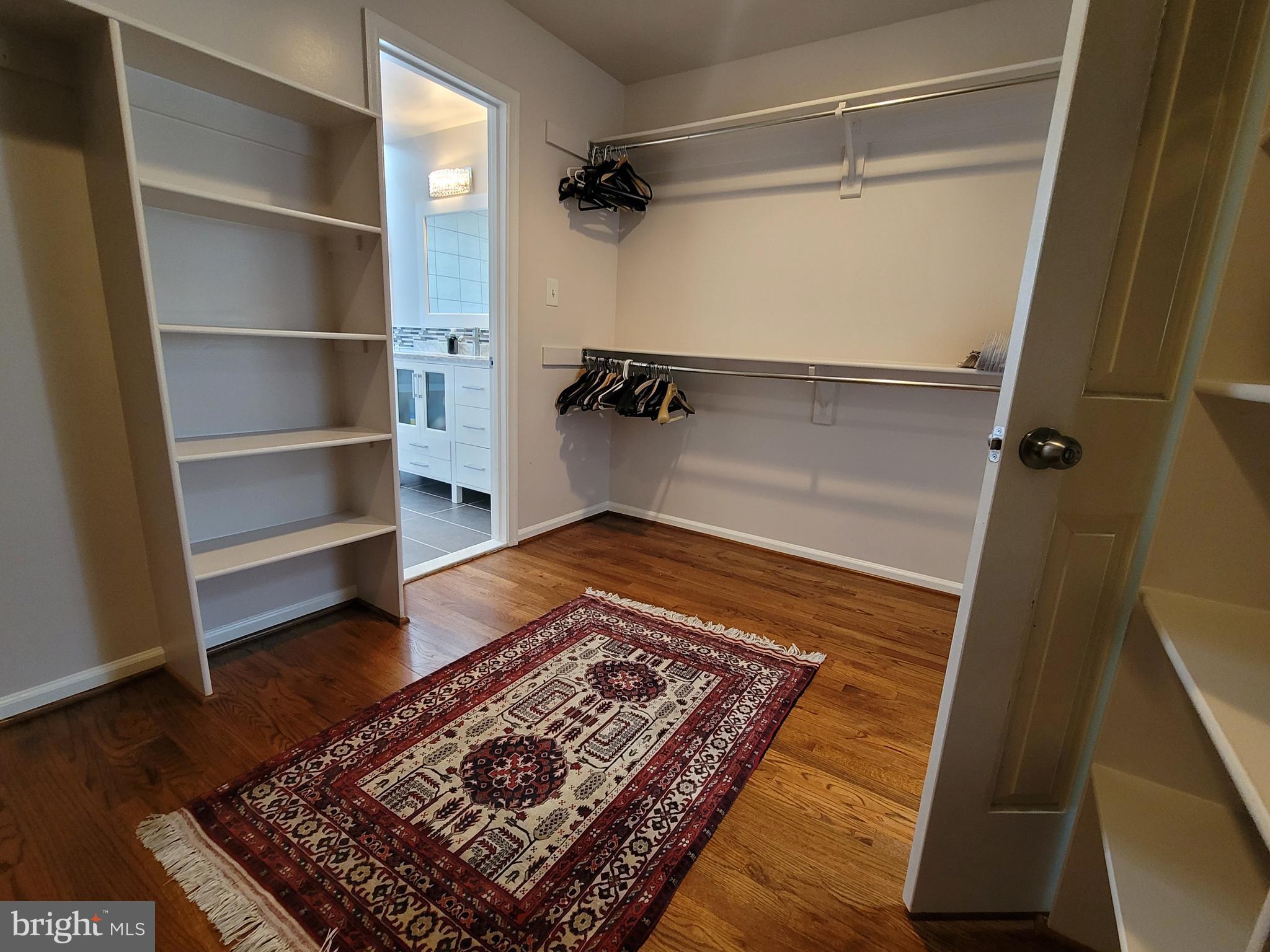 ROBEYS MEADOW - Residential Lease