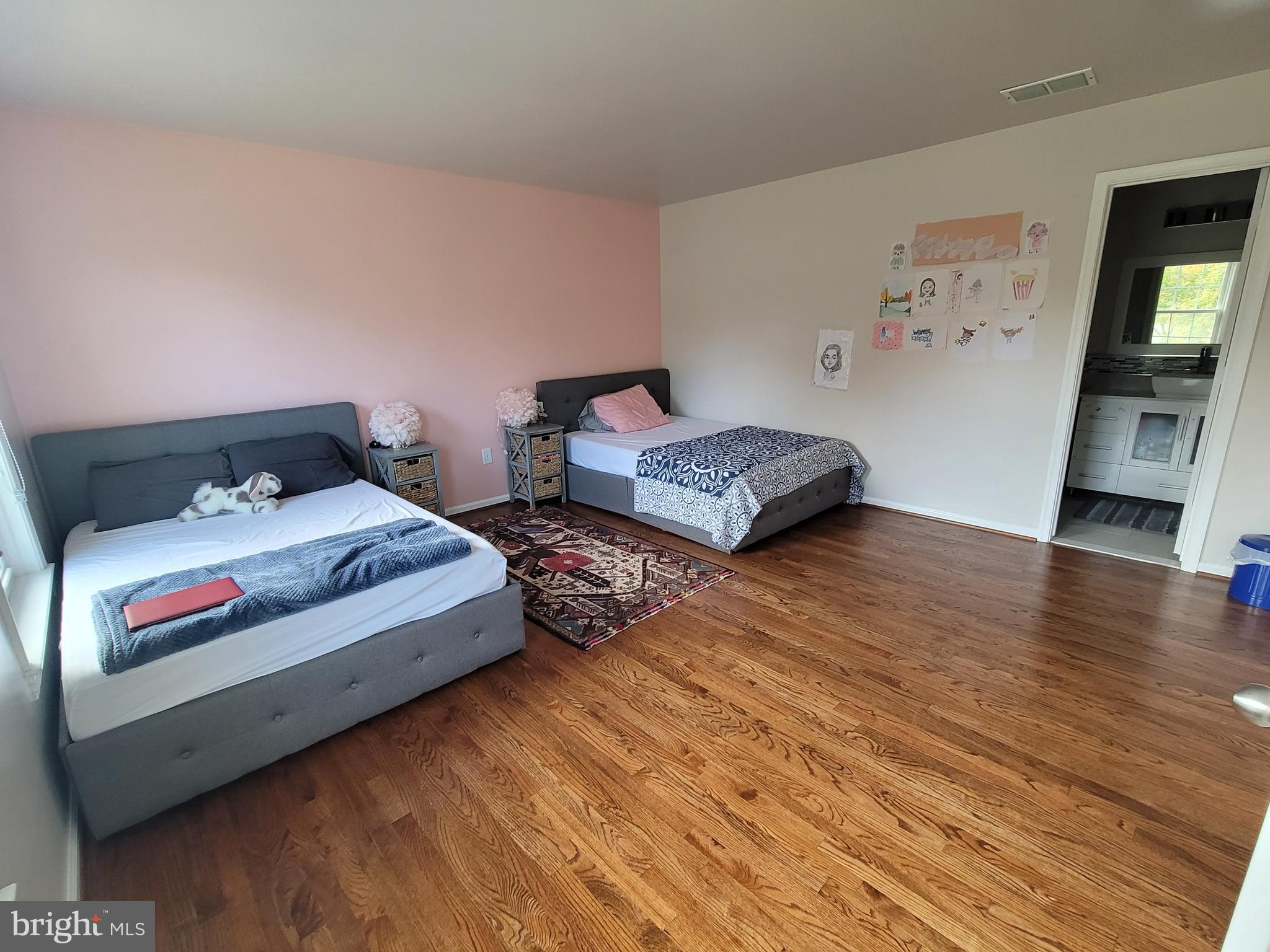 ROBEYS MEADOW - Residential Lease