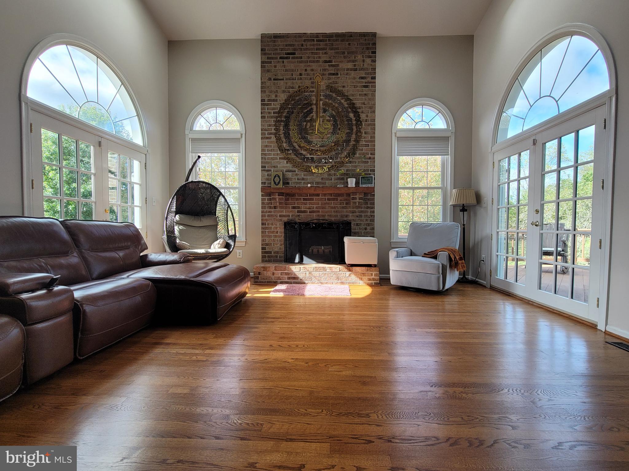 ROBEYS MEADOW - Residential Lease