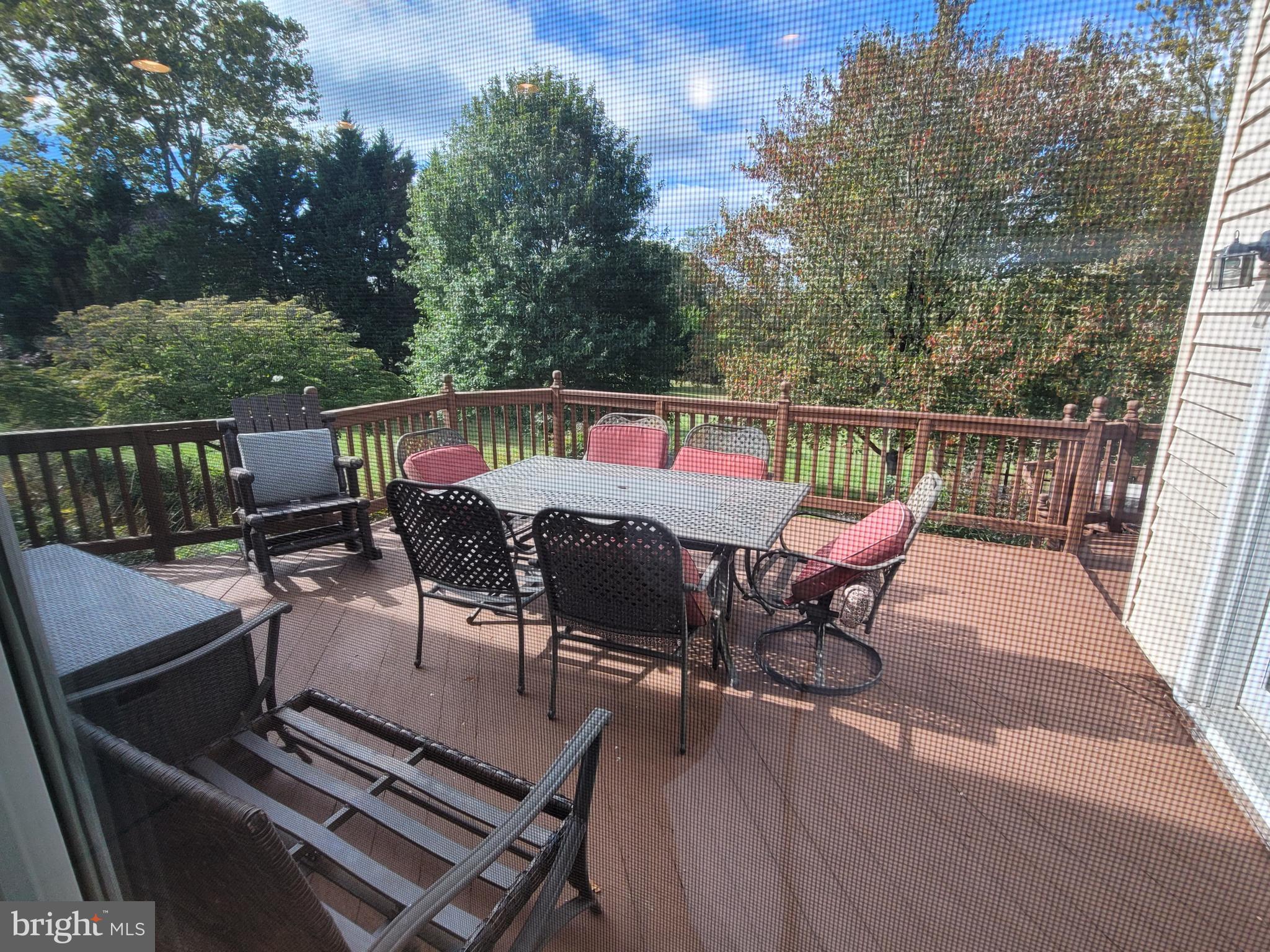 ROBEYS MEADOW - Residential Lease