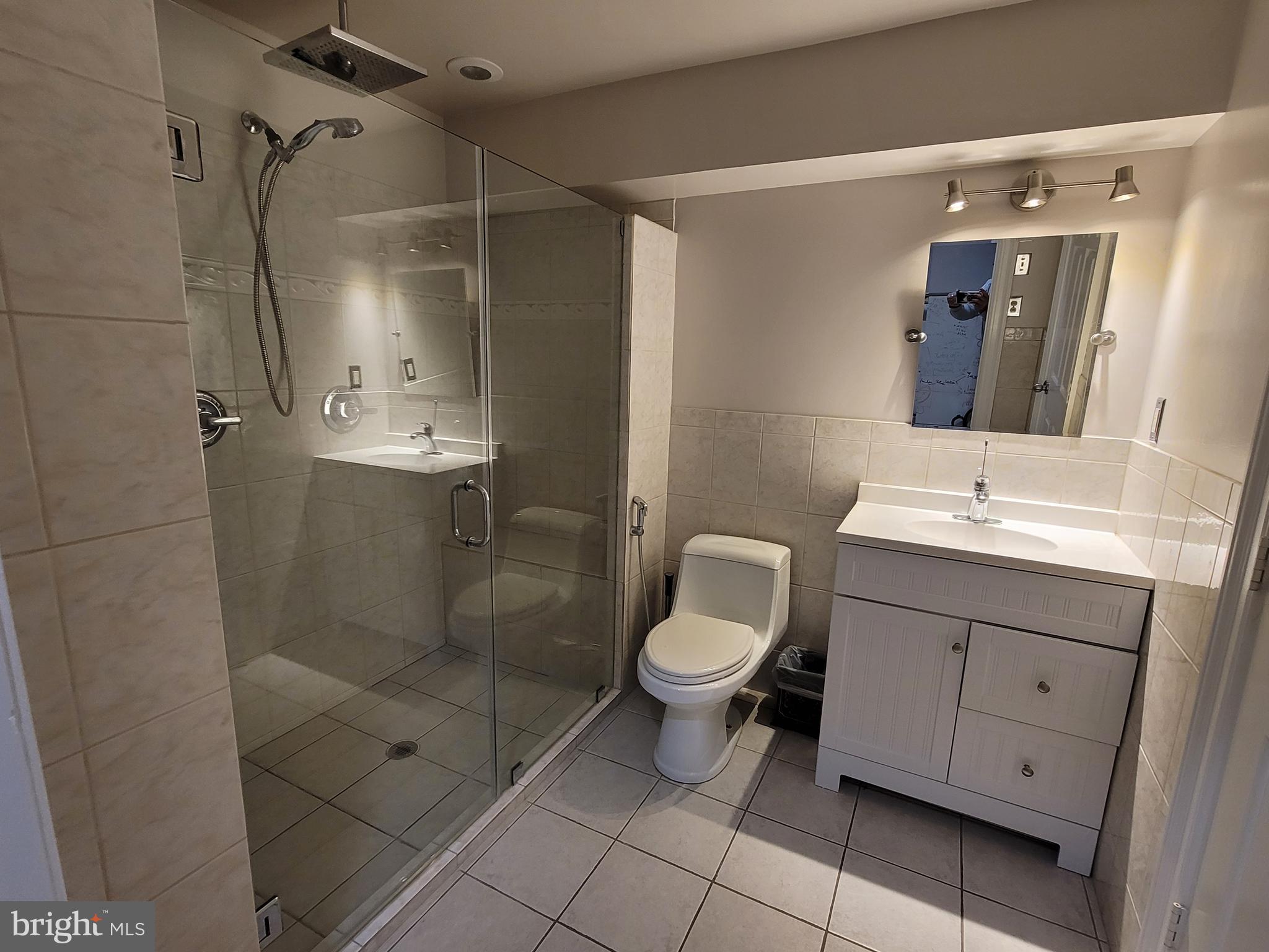 ROBEYS MEADOW - Residential Lease