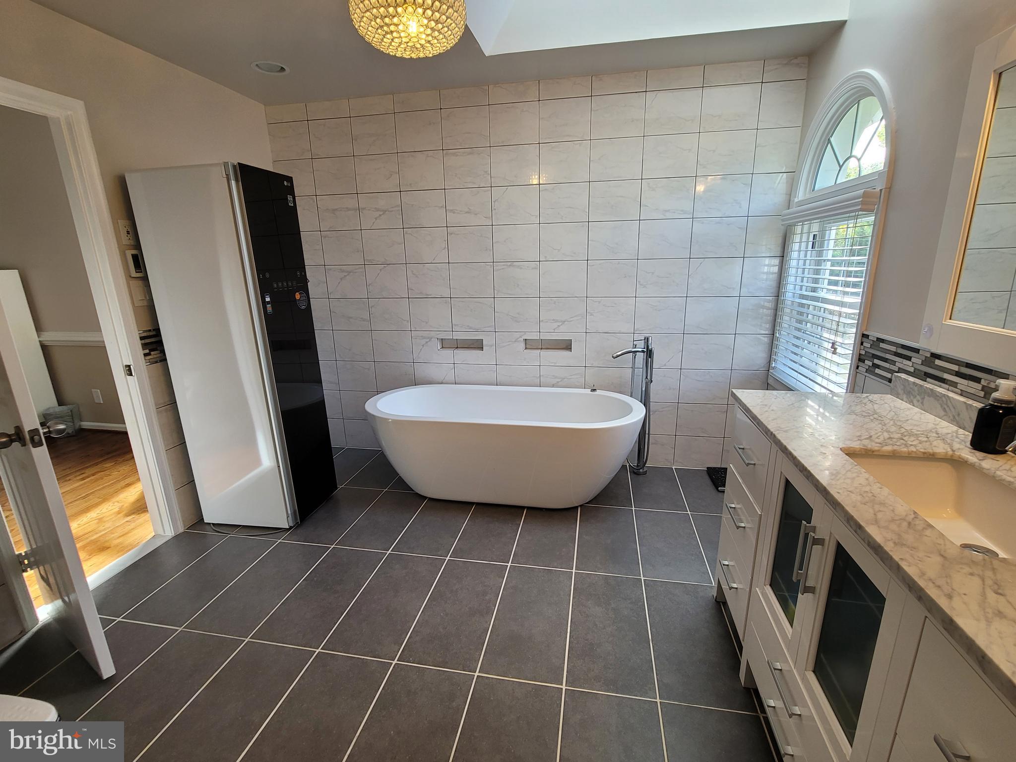 ROBEYS MEADOW - Residential Lease