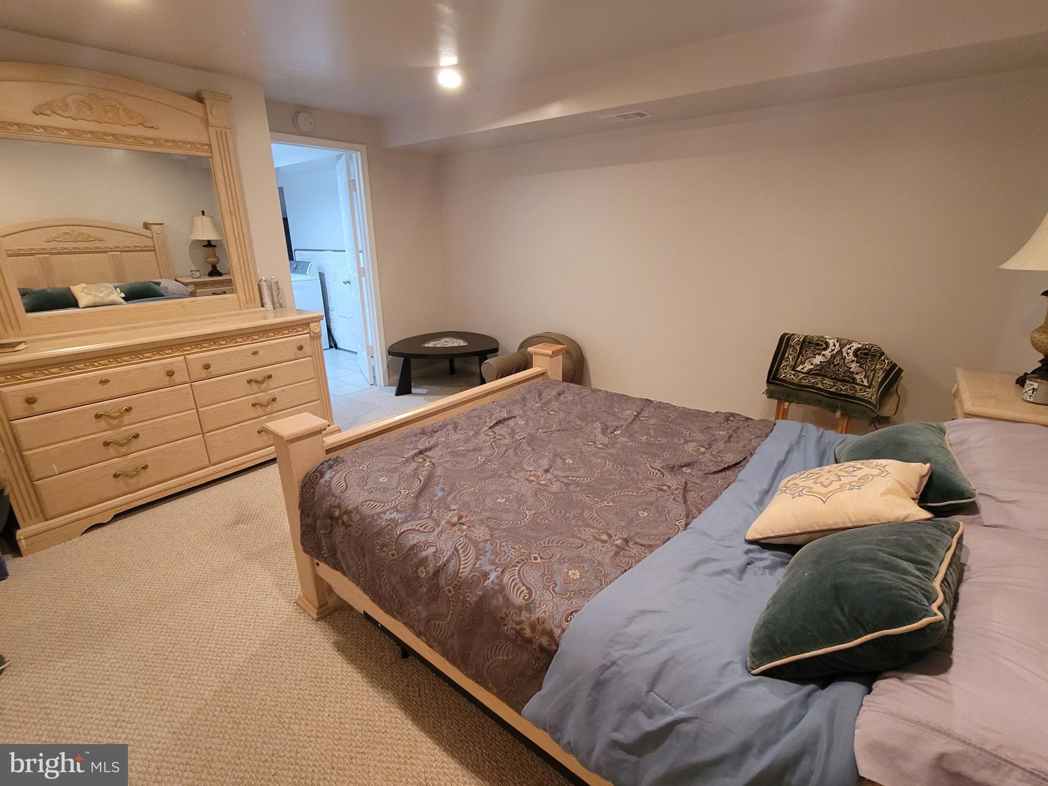 ROBEYS MEADOW - Residential Lease