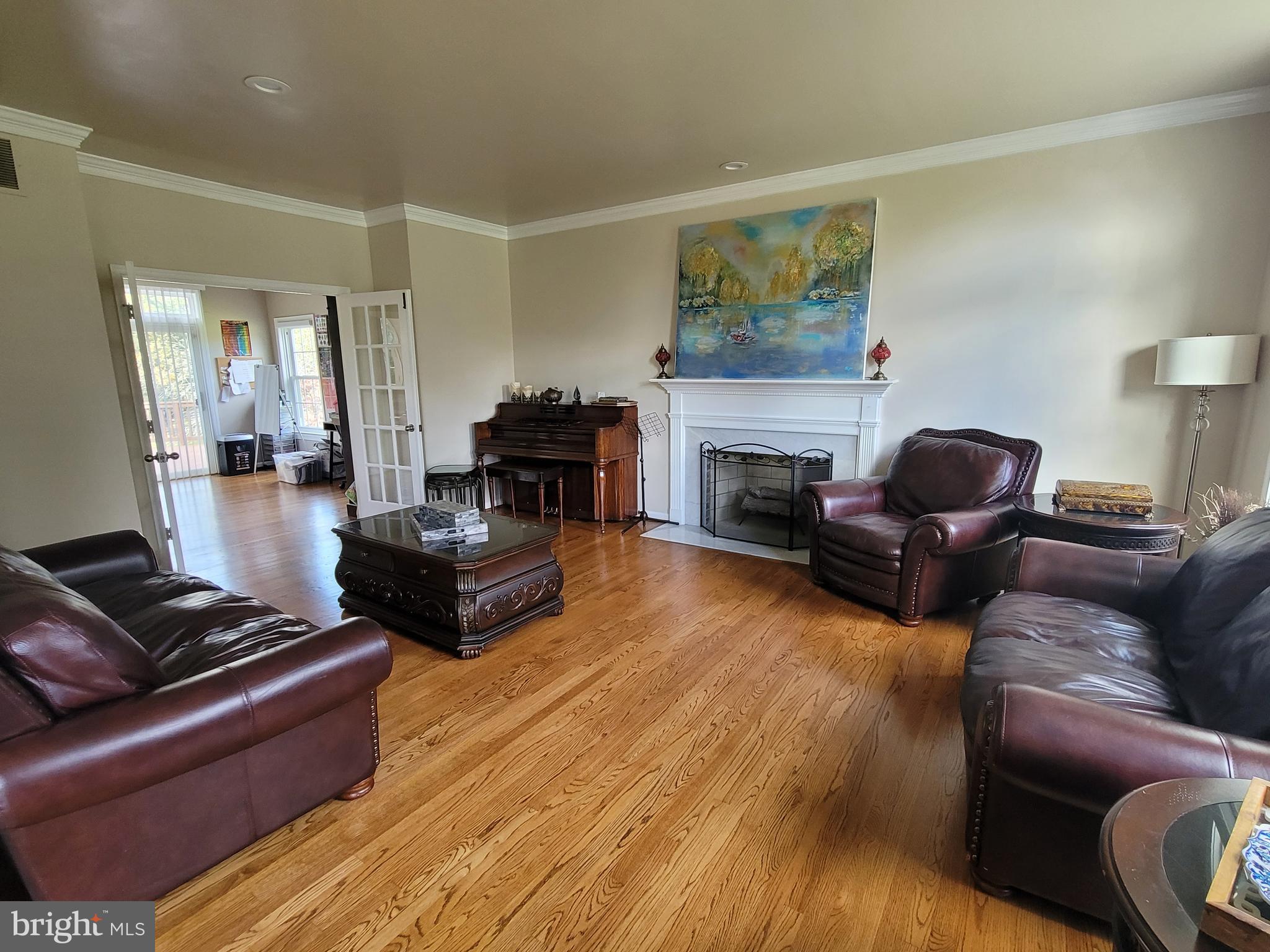 ROBEYS MEADOW - Residential Lease