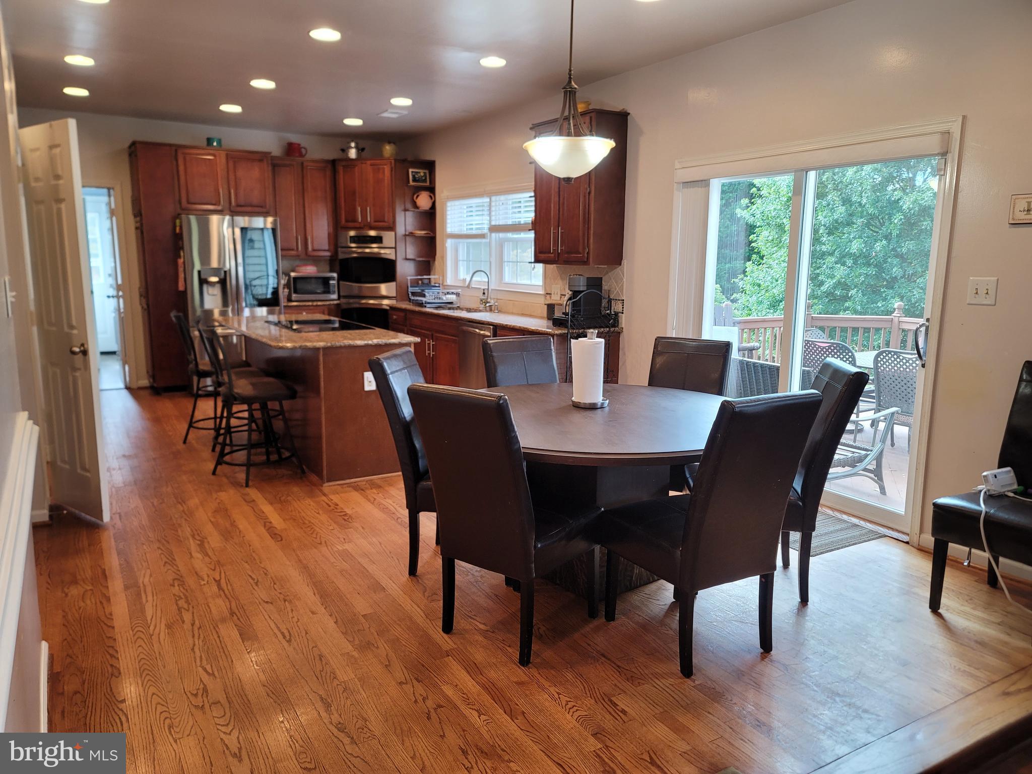 ROBEYS MEADOW - Residential Lease