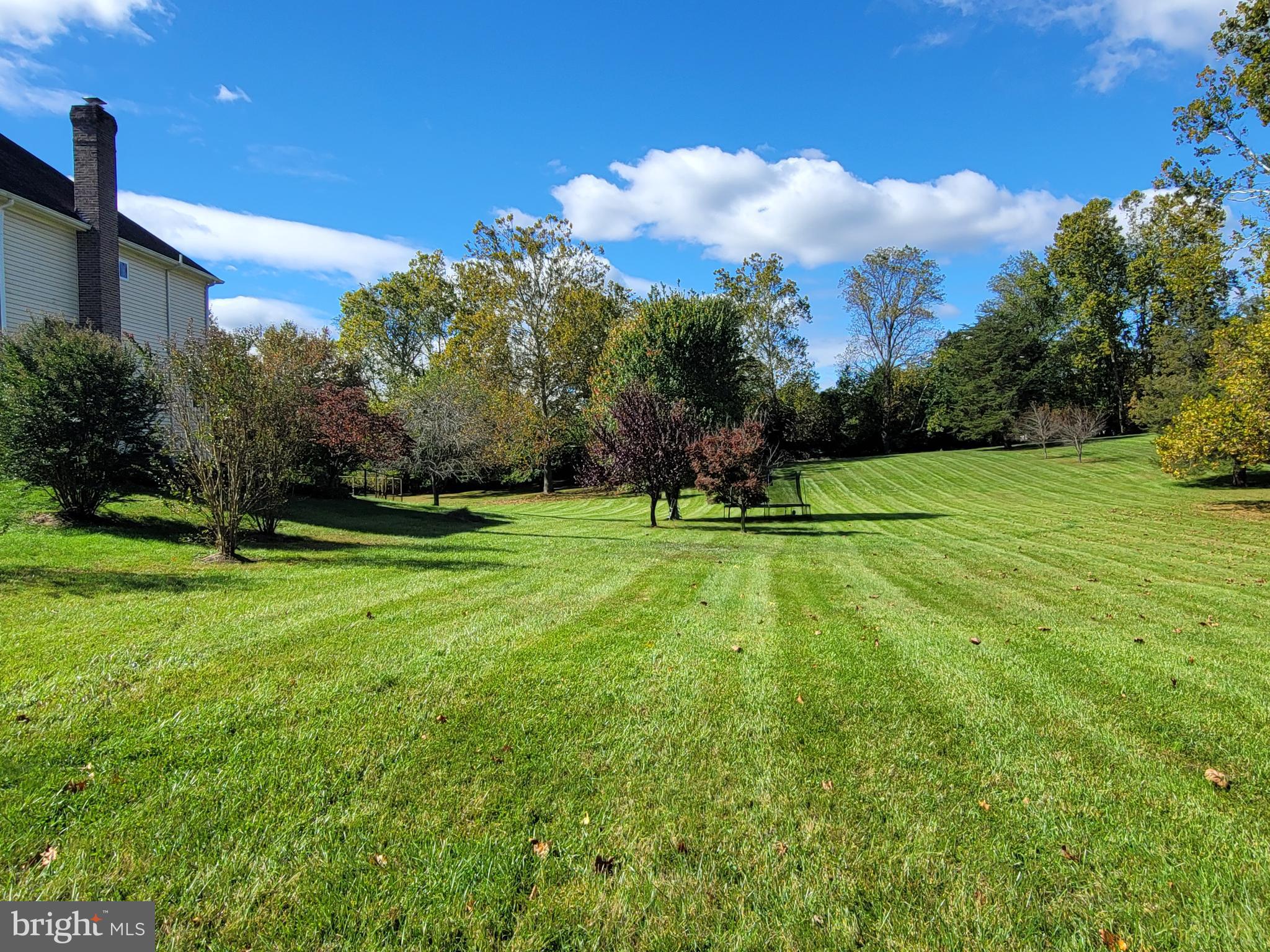 ROBEYS MEADOW - Residential Lease