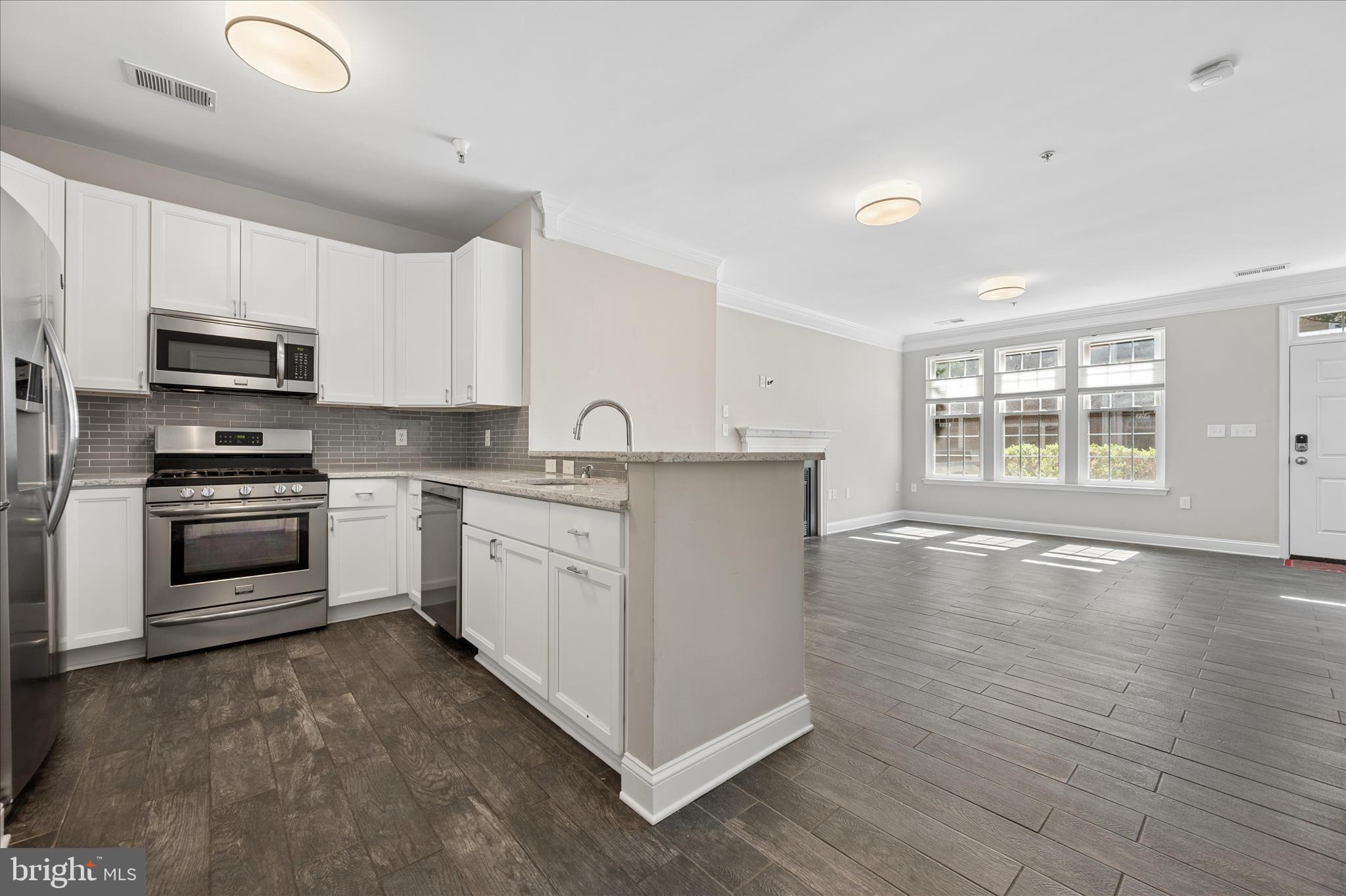 KENTLANDS - Residential
