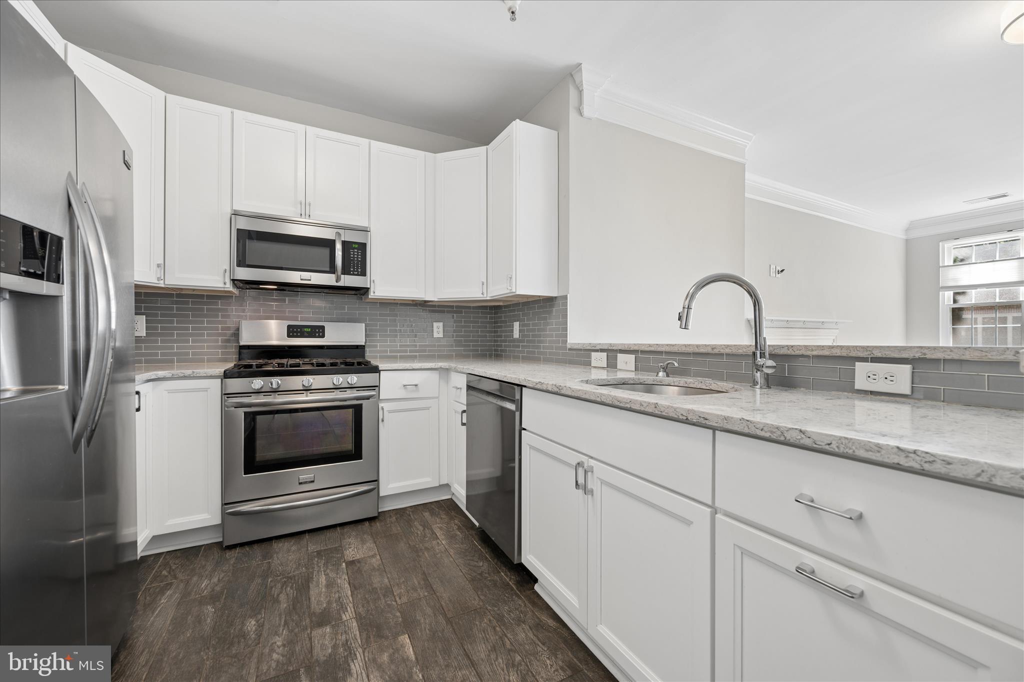 KENTLANDS - Residential