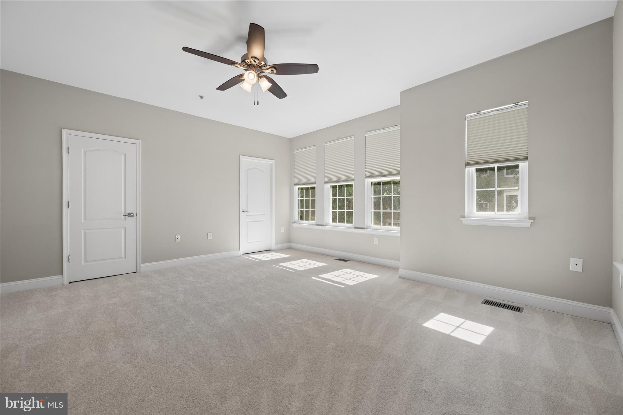 KENTLANDS - Residential