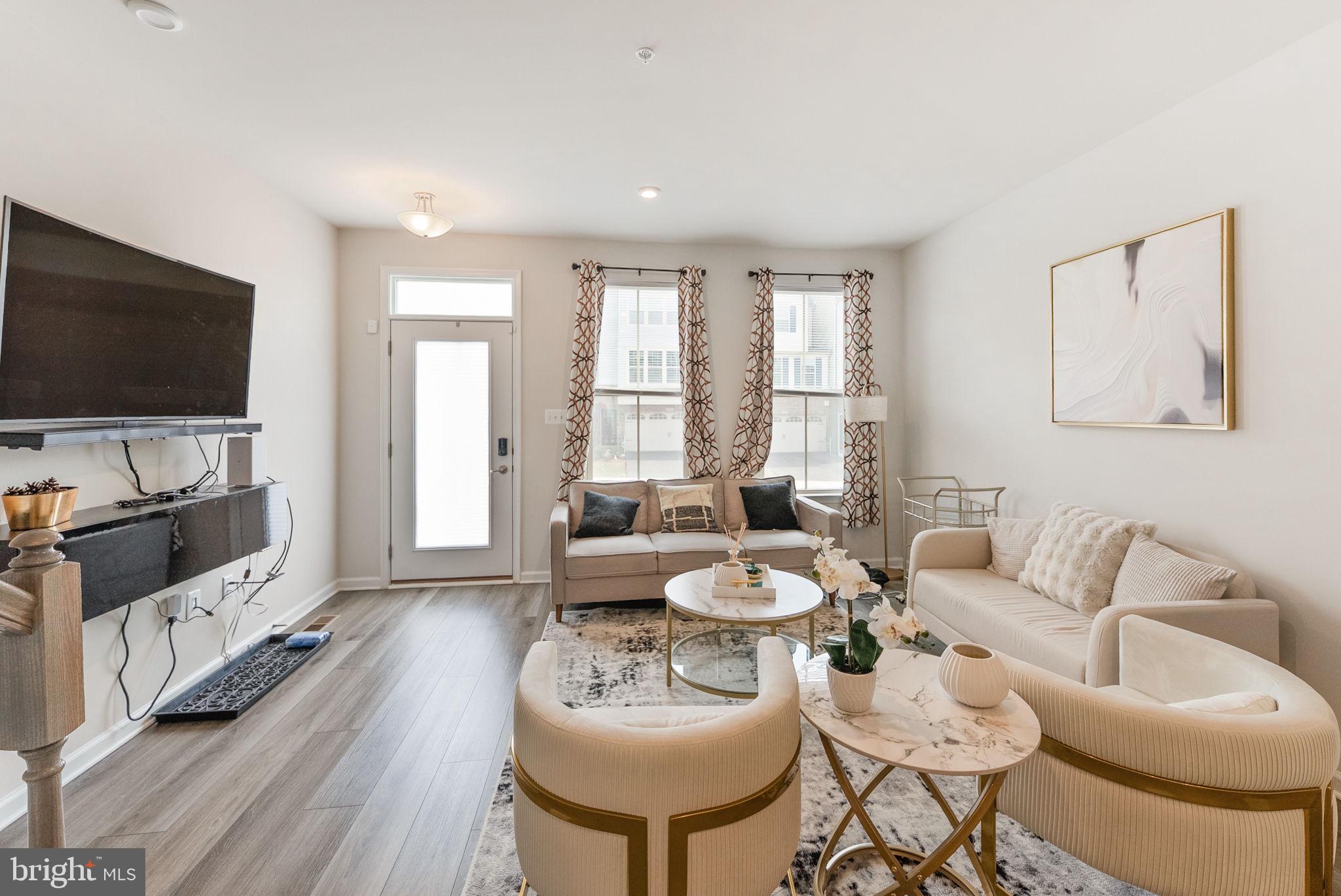 PARKSIDE - Residential Lease