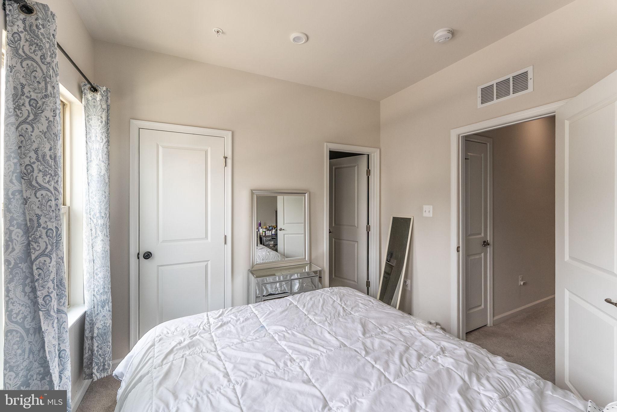 PARKSIDE - Residential Lease