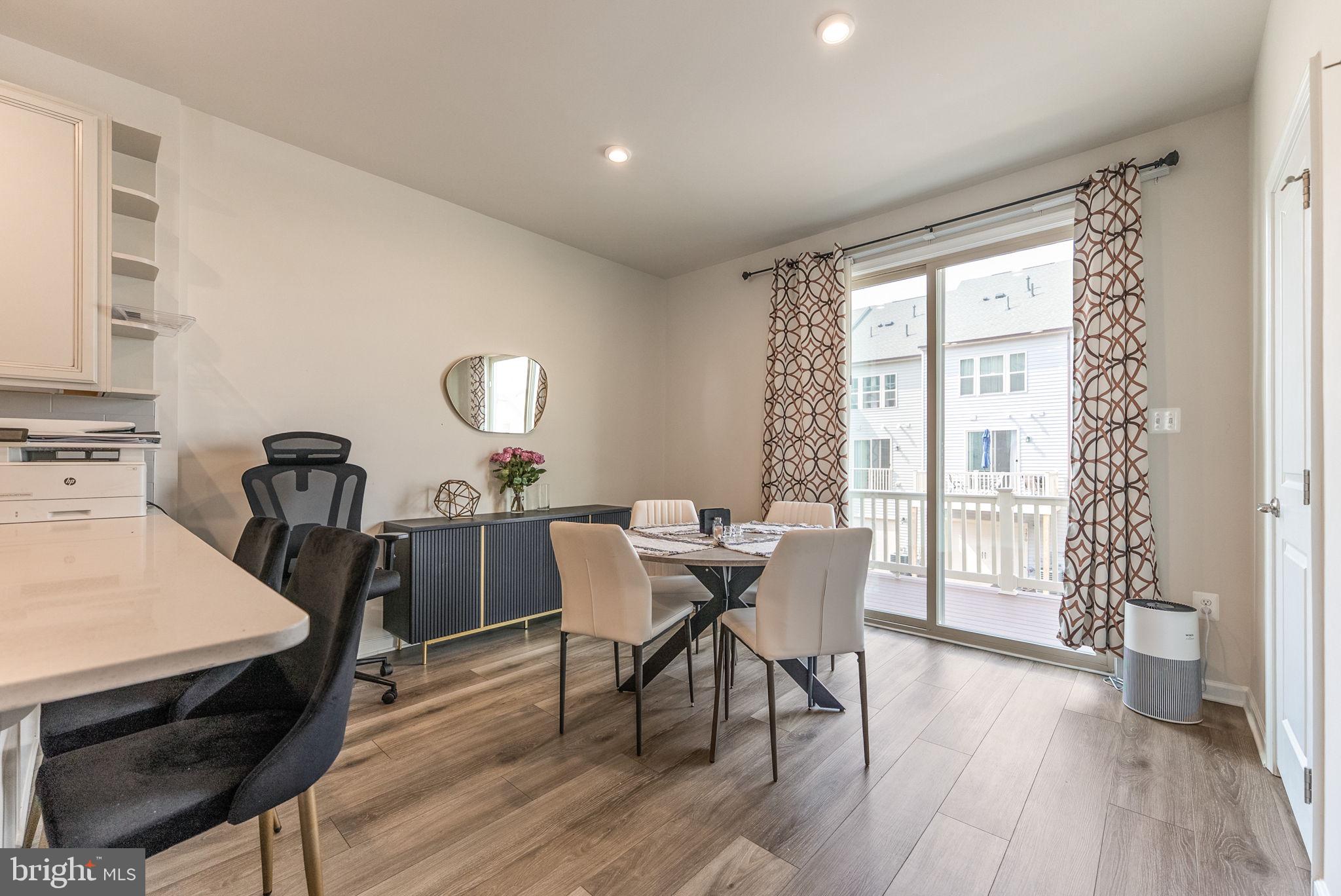 PARKSIDE - Residential Lease