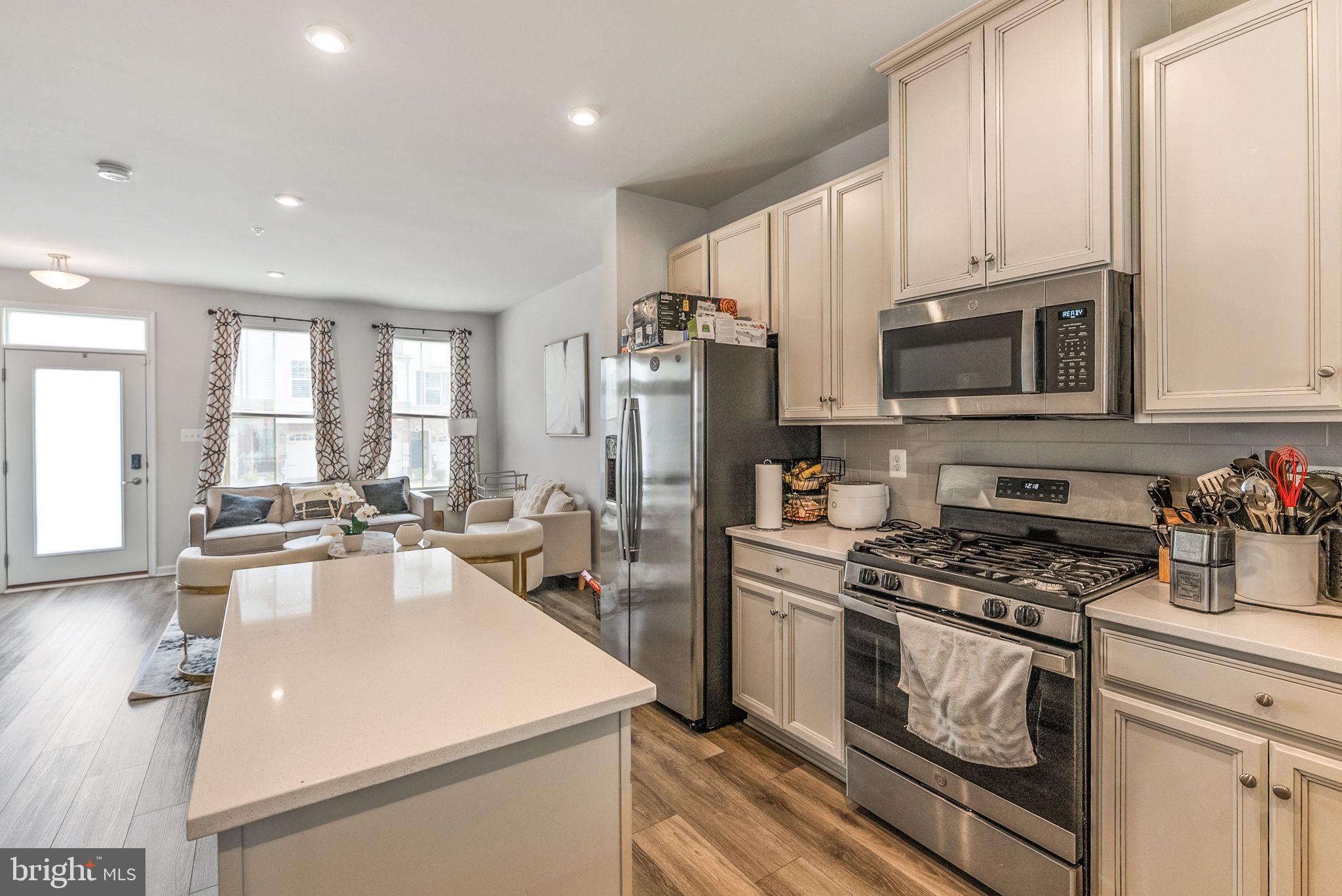 PARKSIDE - Residential Lease